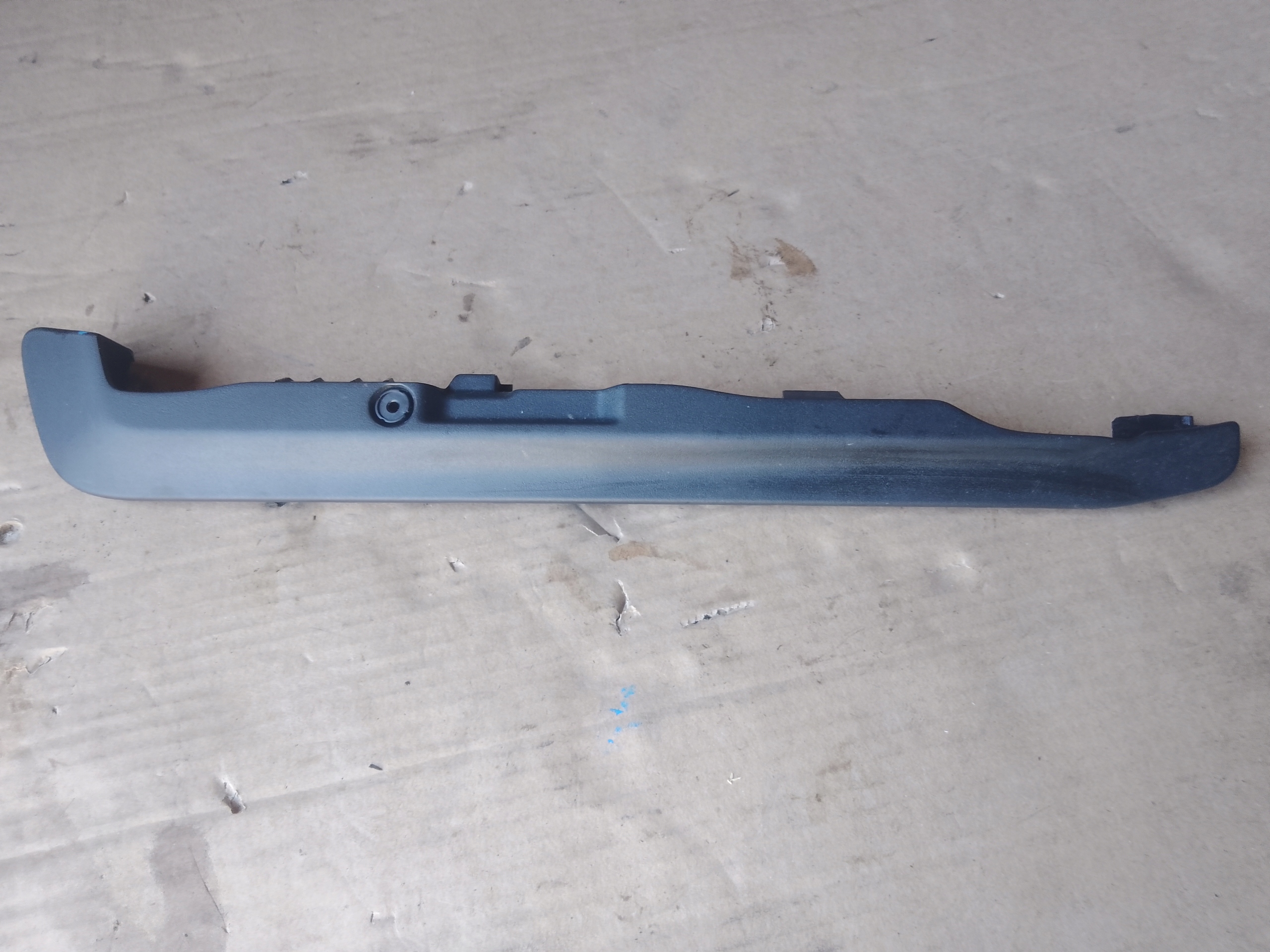 cover holder Audi a6 C8 4K0881457