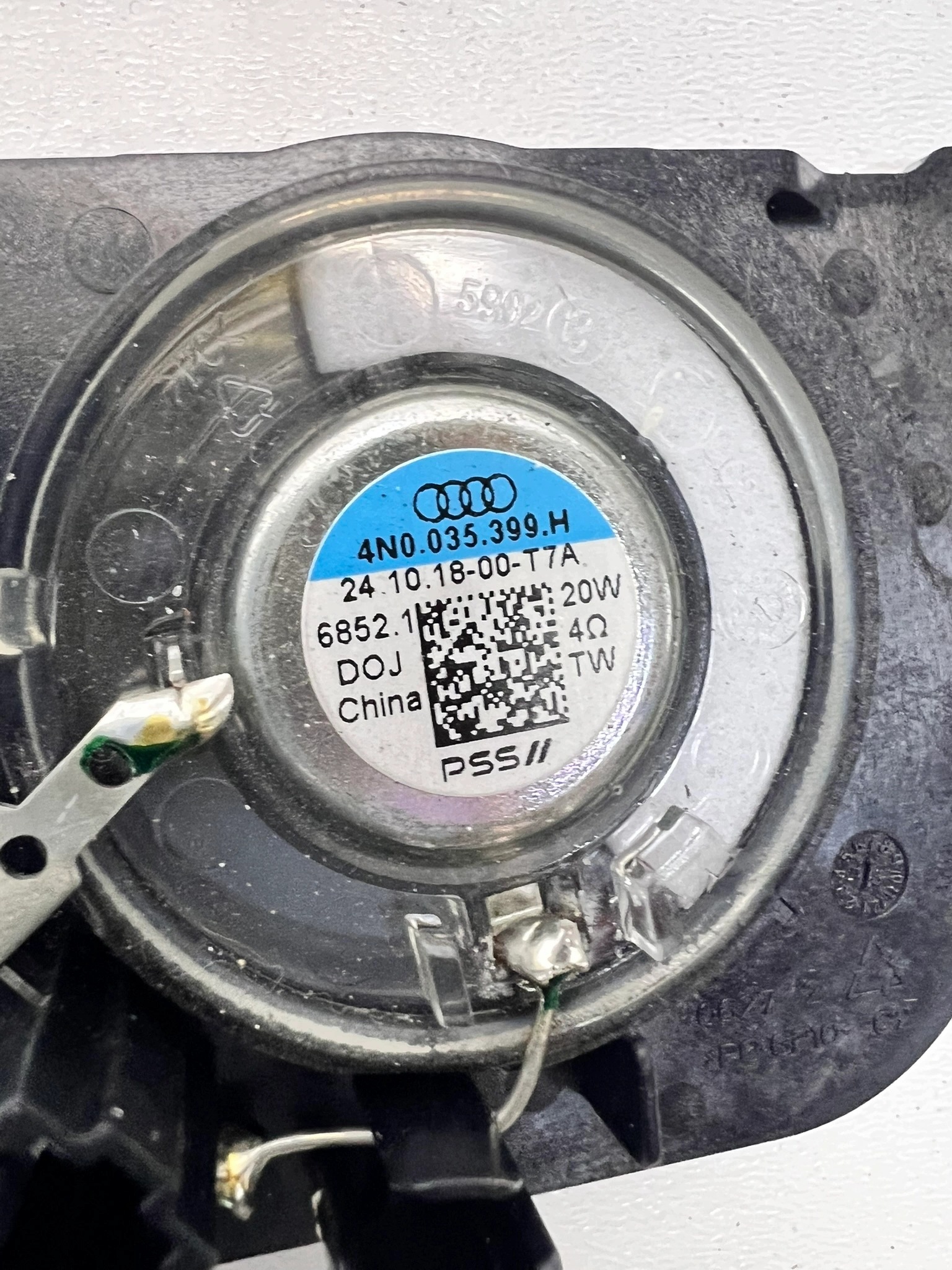 speaker of the dashboard AUDI A6 C8 4N0035399H