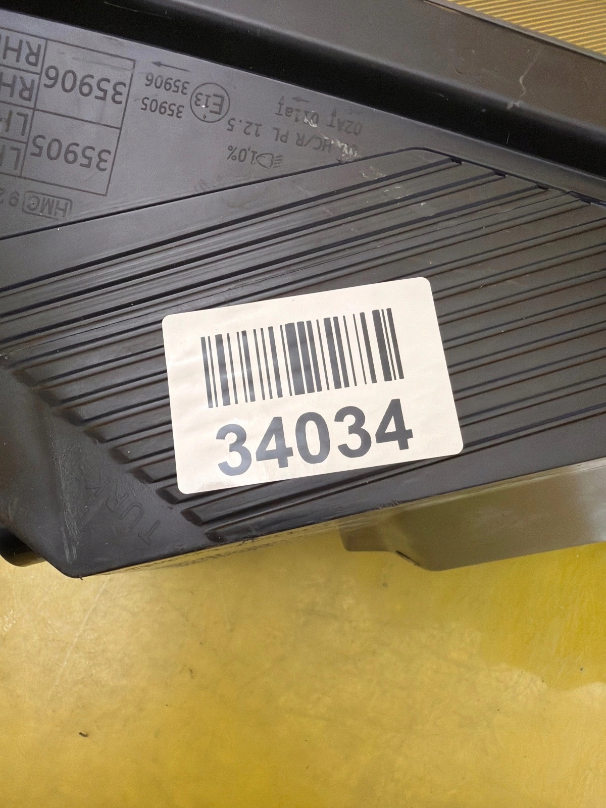 light left front Hyundai I20 3 III Zwykla 92101-Q0050