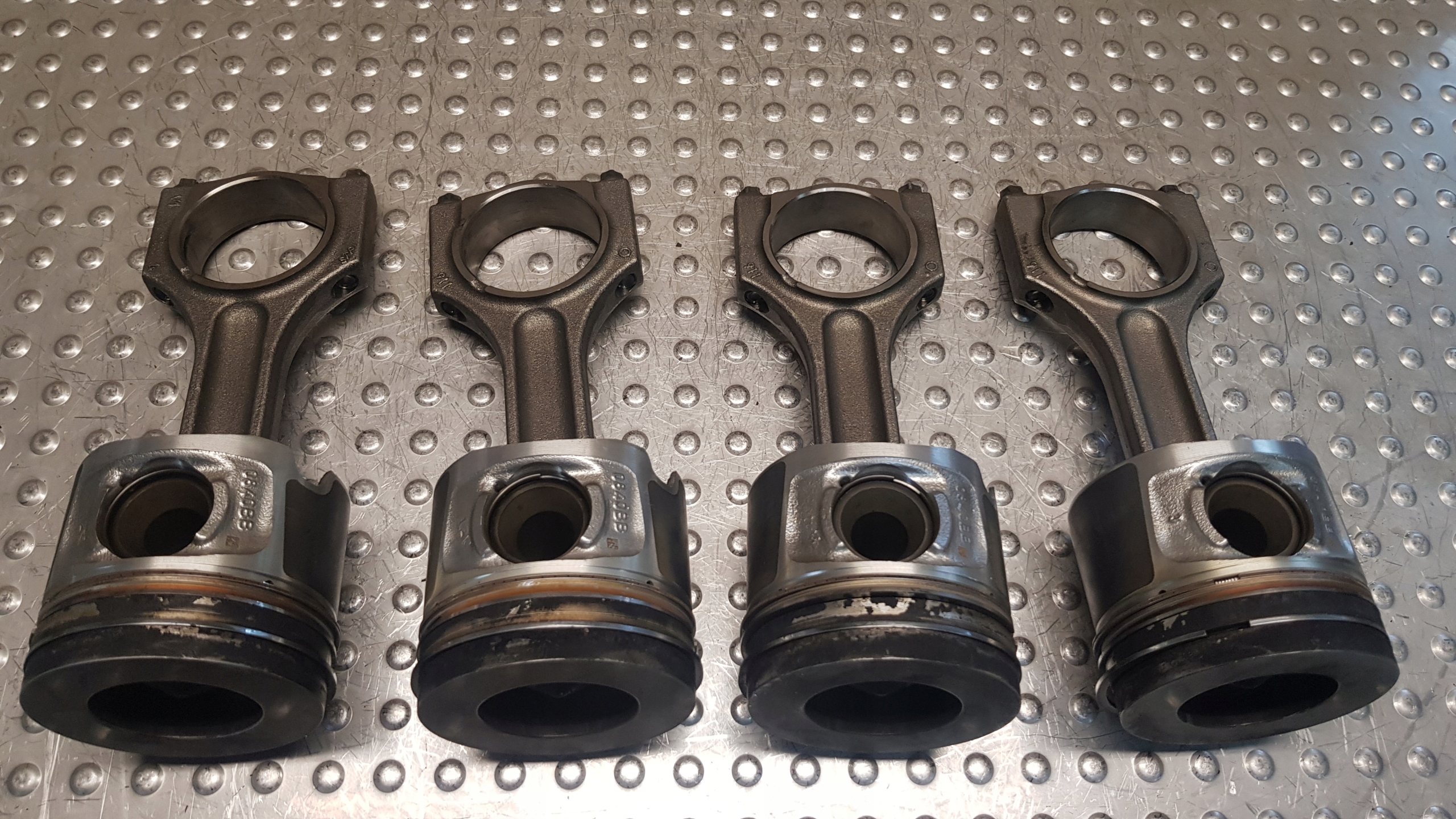 pistone Biella KPL 084022 BMW E87 E90 E91 E92 E93 E60 E61 E83 2.0 D N47D20C