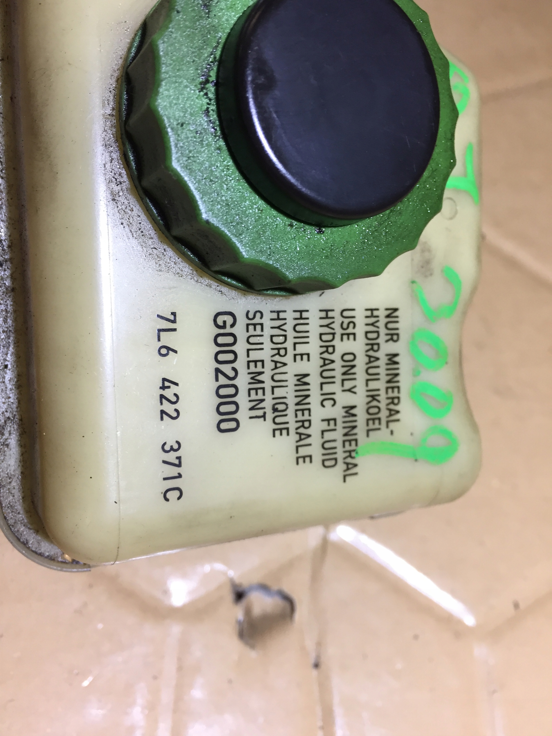 AUDI Q7 4L serbatoio LIQUIDO SERVOSTERZO 7L6422371C