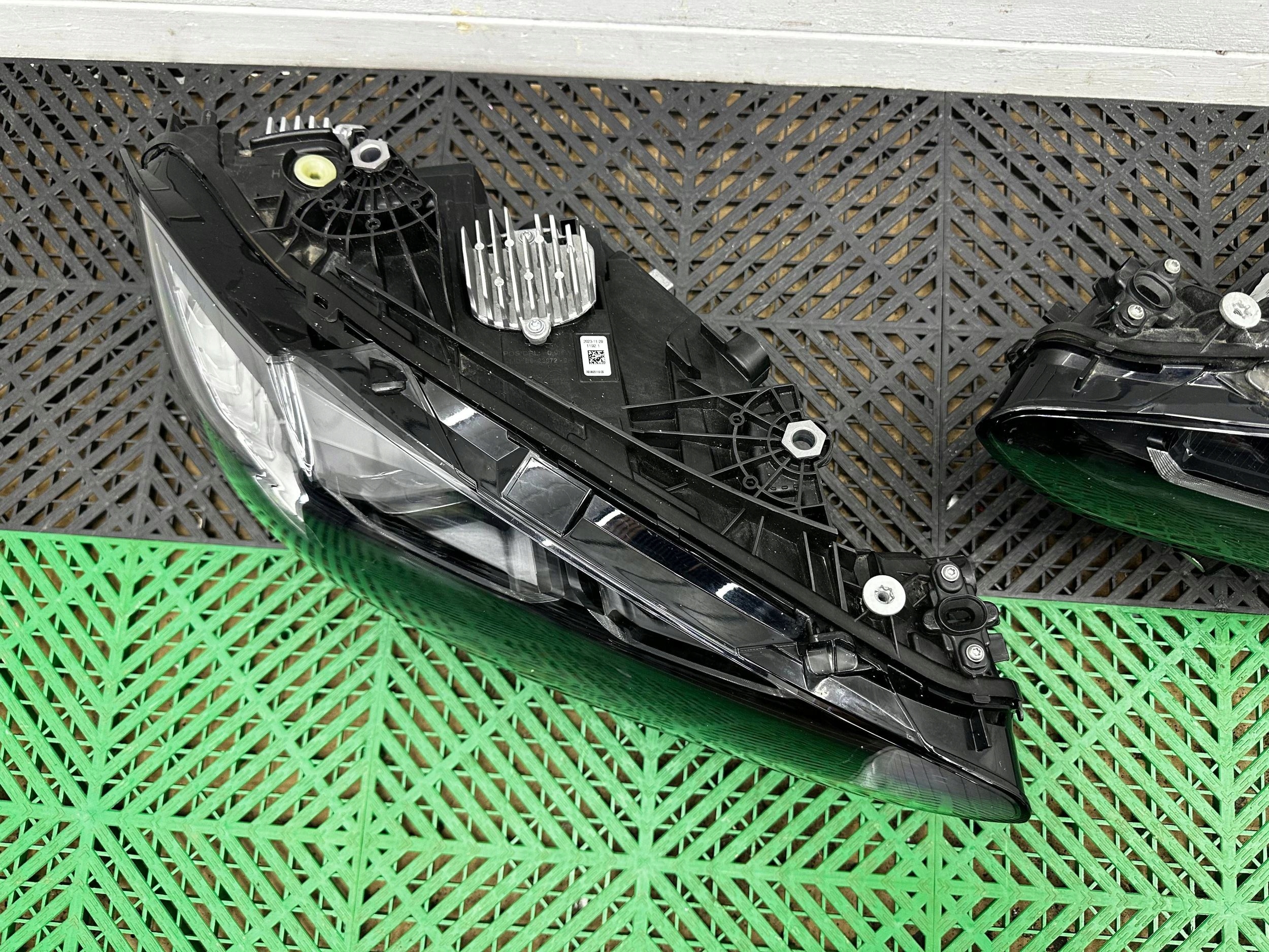 Komplet reflektorow przednich front BMW 4 G22 G23 G24 G26