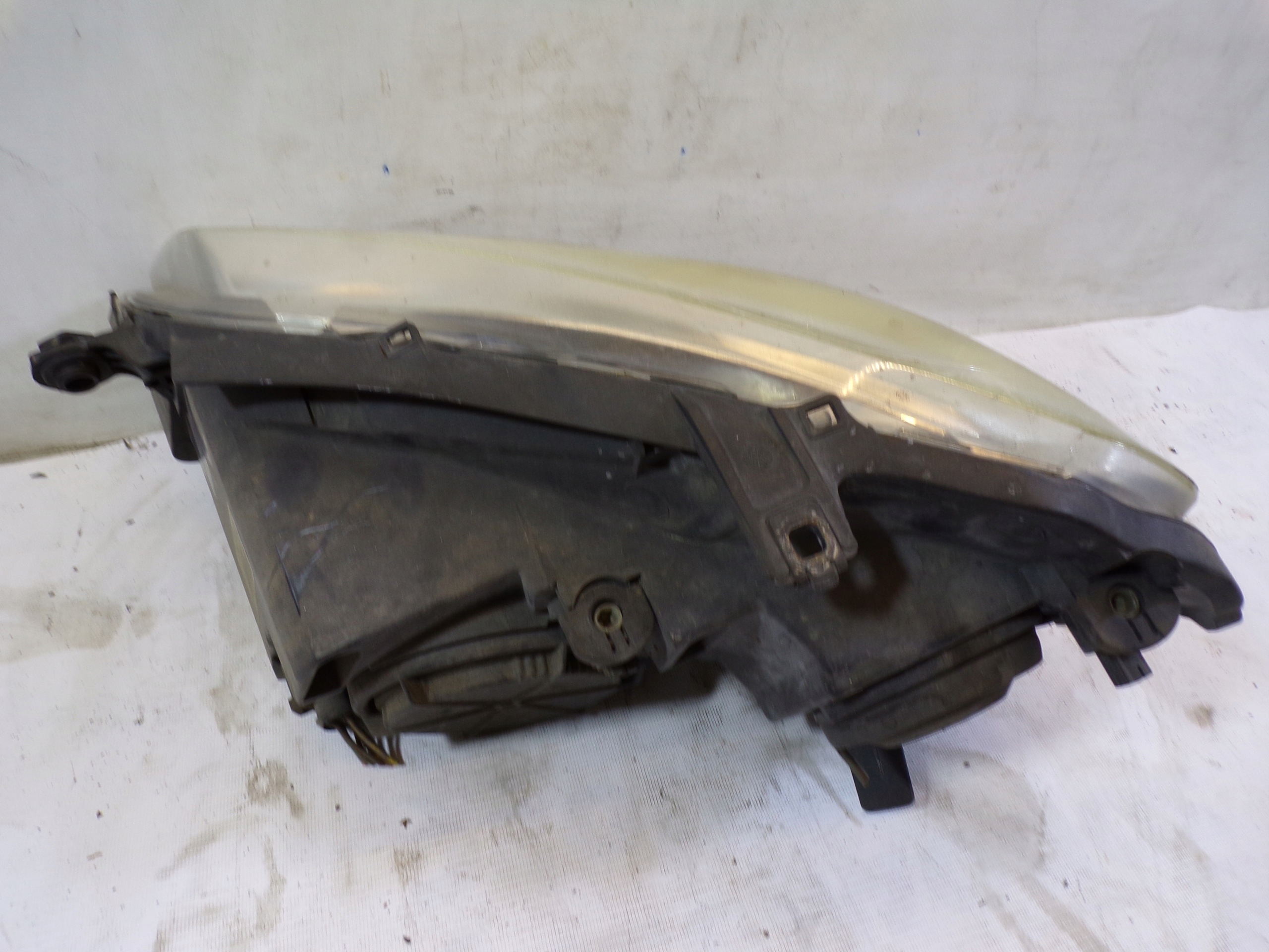 light front front right VOLKSWAGEN POLO 9N LIFT (4)