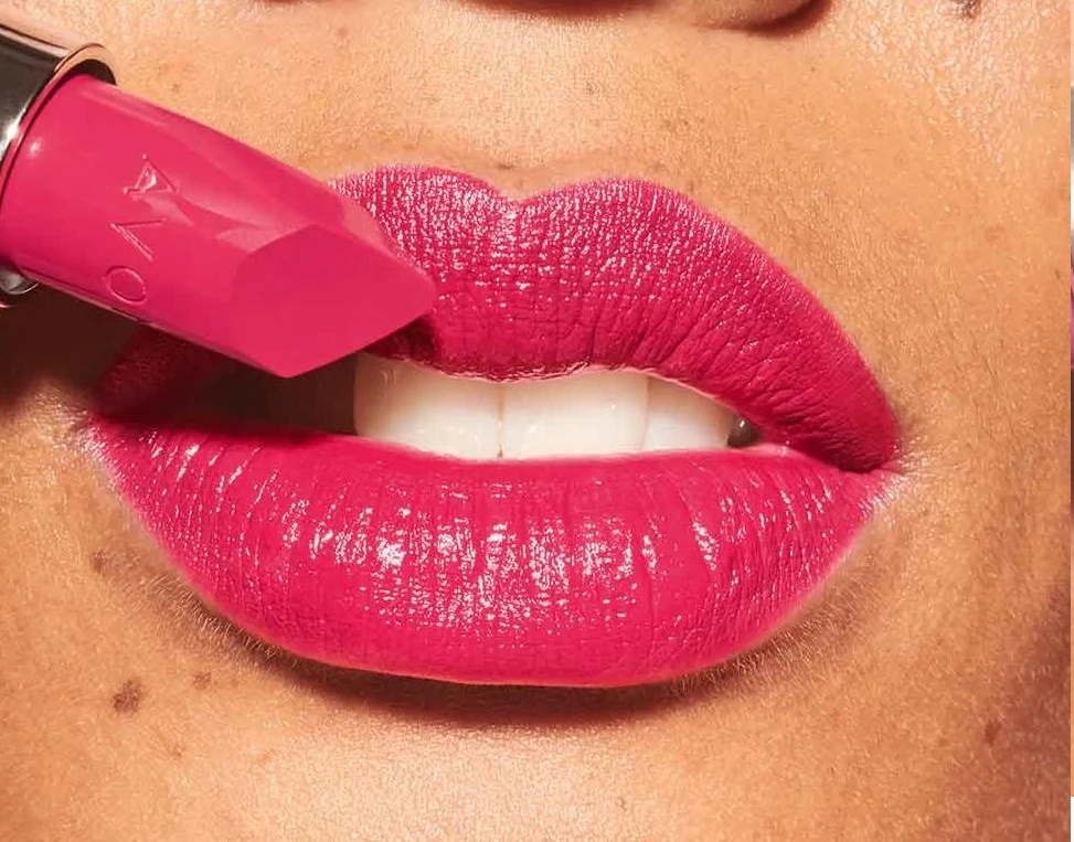 AVON Ultrakremowa szminka pomadka HIBISCUS Kod producenta 13003