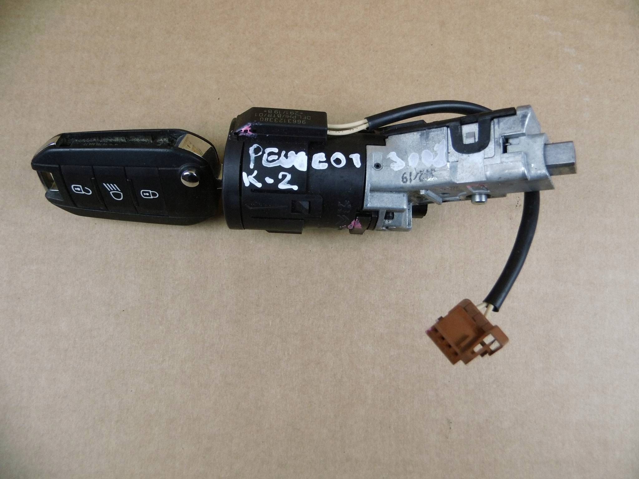 Peugeot 308 II ignition key pilot 9810666677