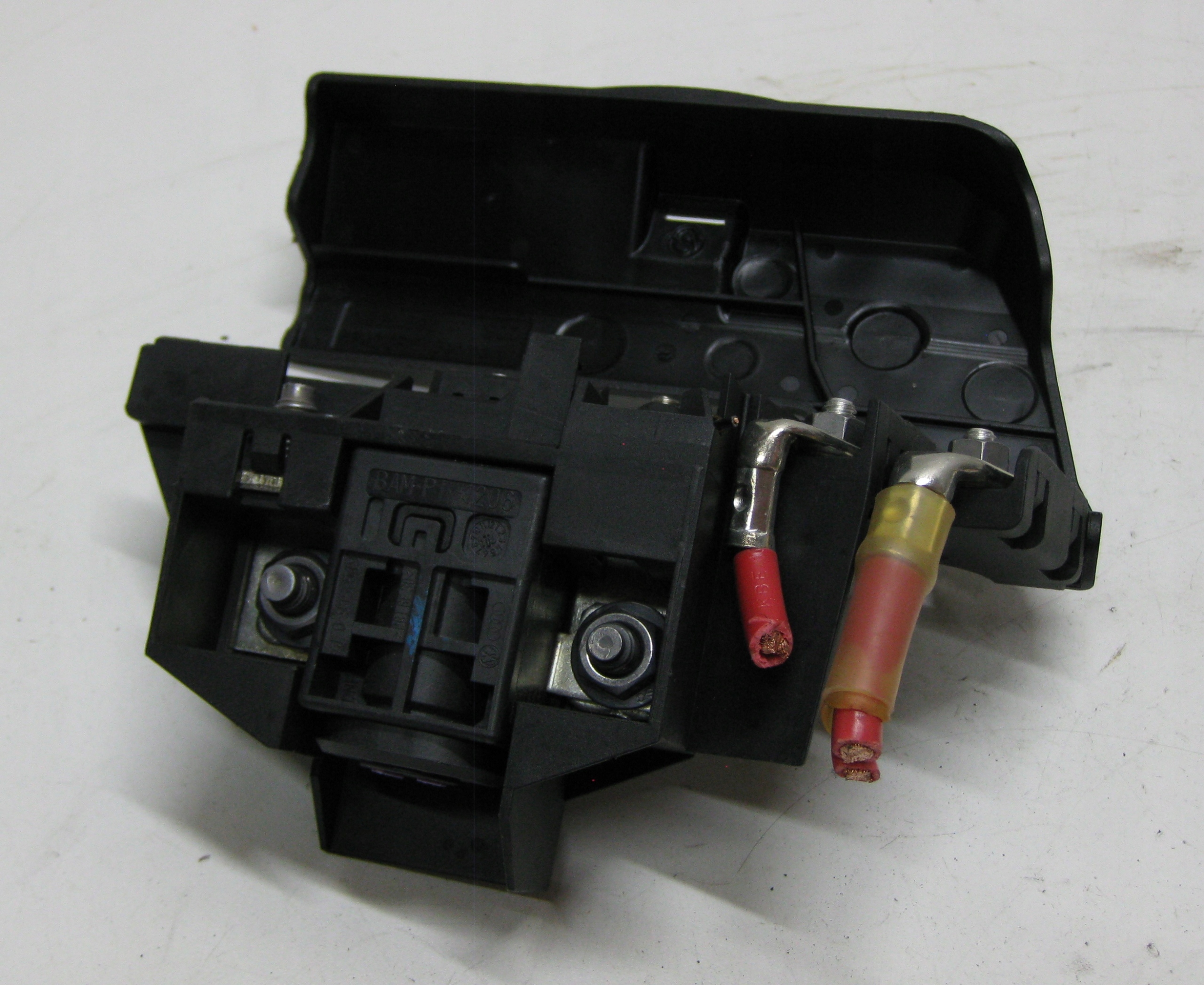 AUDI A6 C6 LIFT KOMBI pyrotechnic clamp fuse 4F0915519