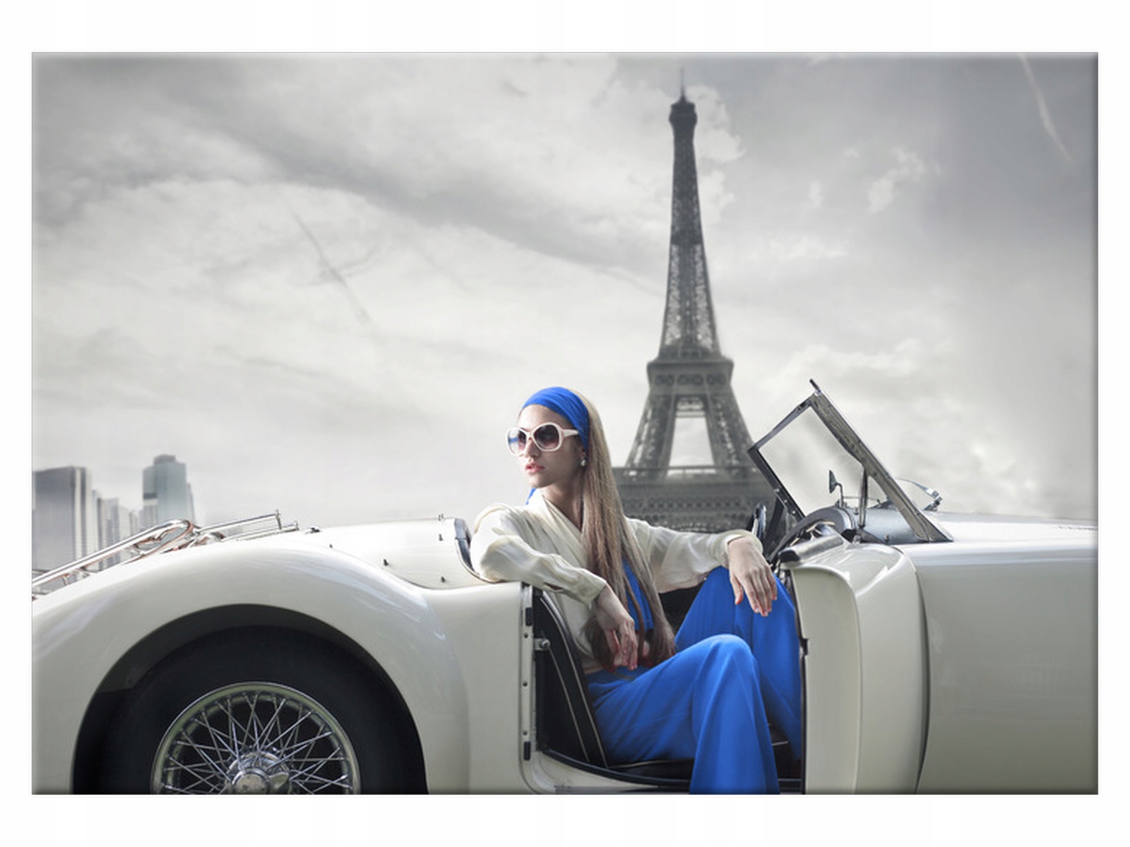 

Obraz Niebieska kreacja 100x70 Ludzie 2466A_1Z