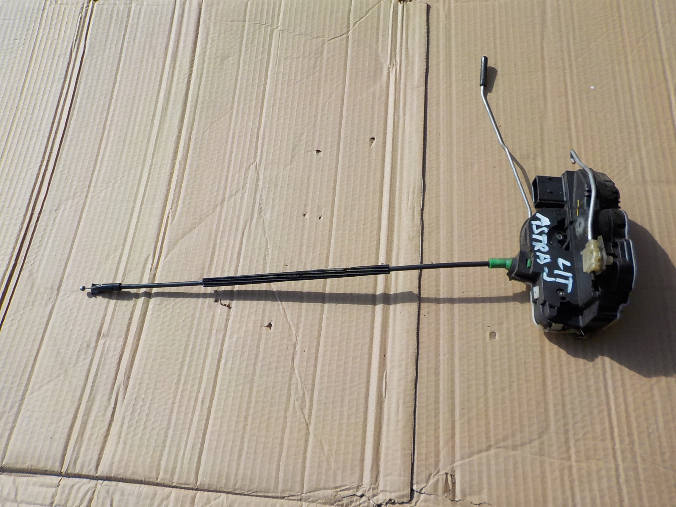 lock left rear part opel astra J IV HB 2011r