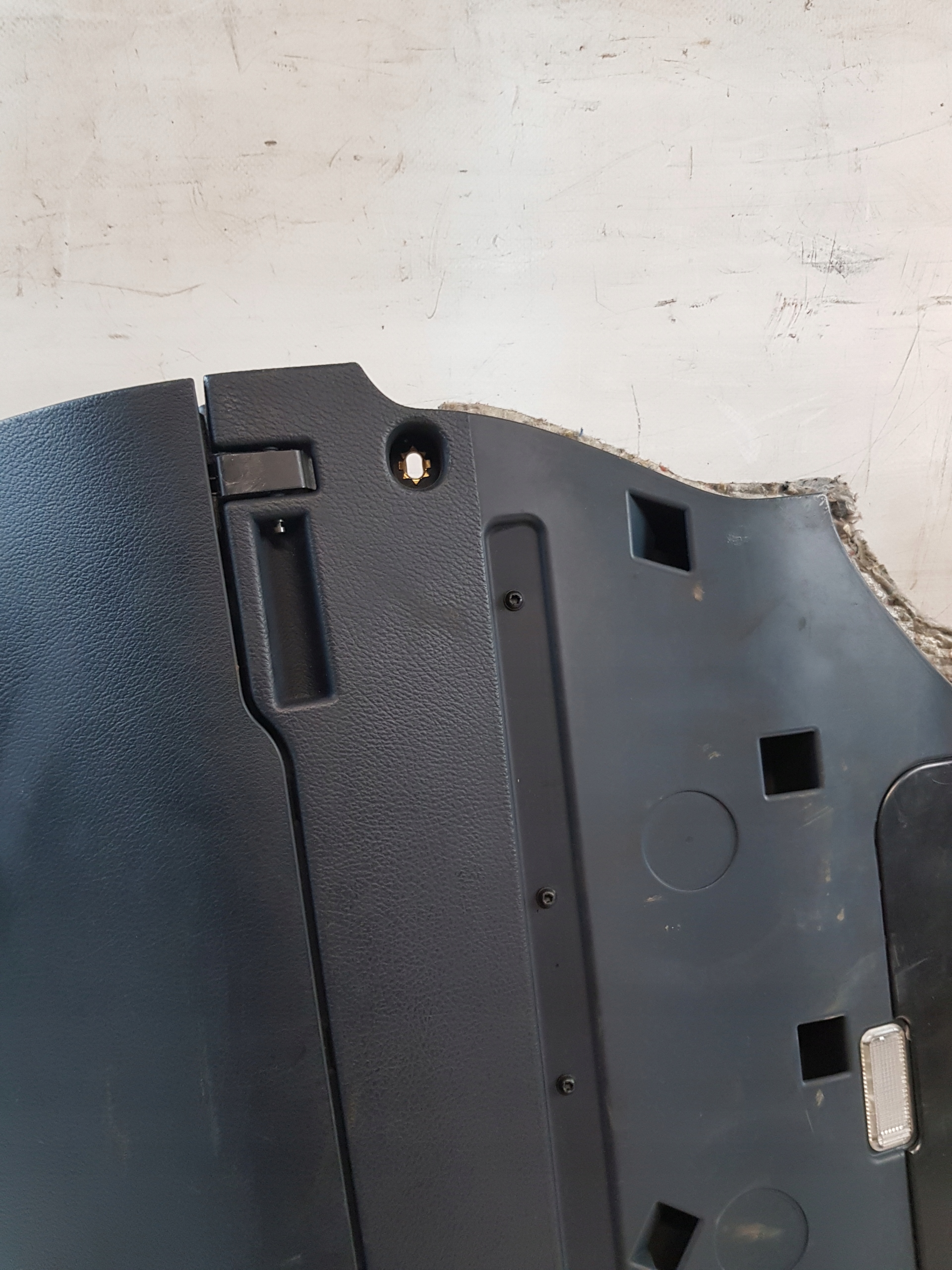 AUDI A6 C6 pretinac suvozača suvozača 4F1857035 + mjenjač