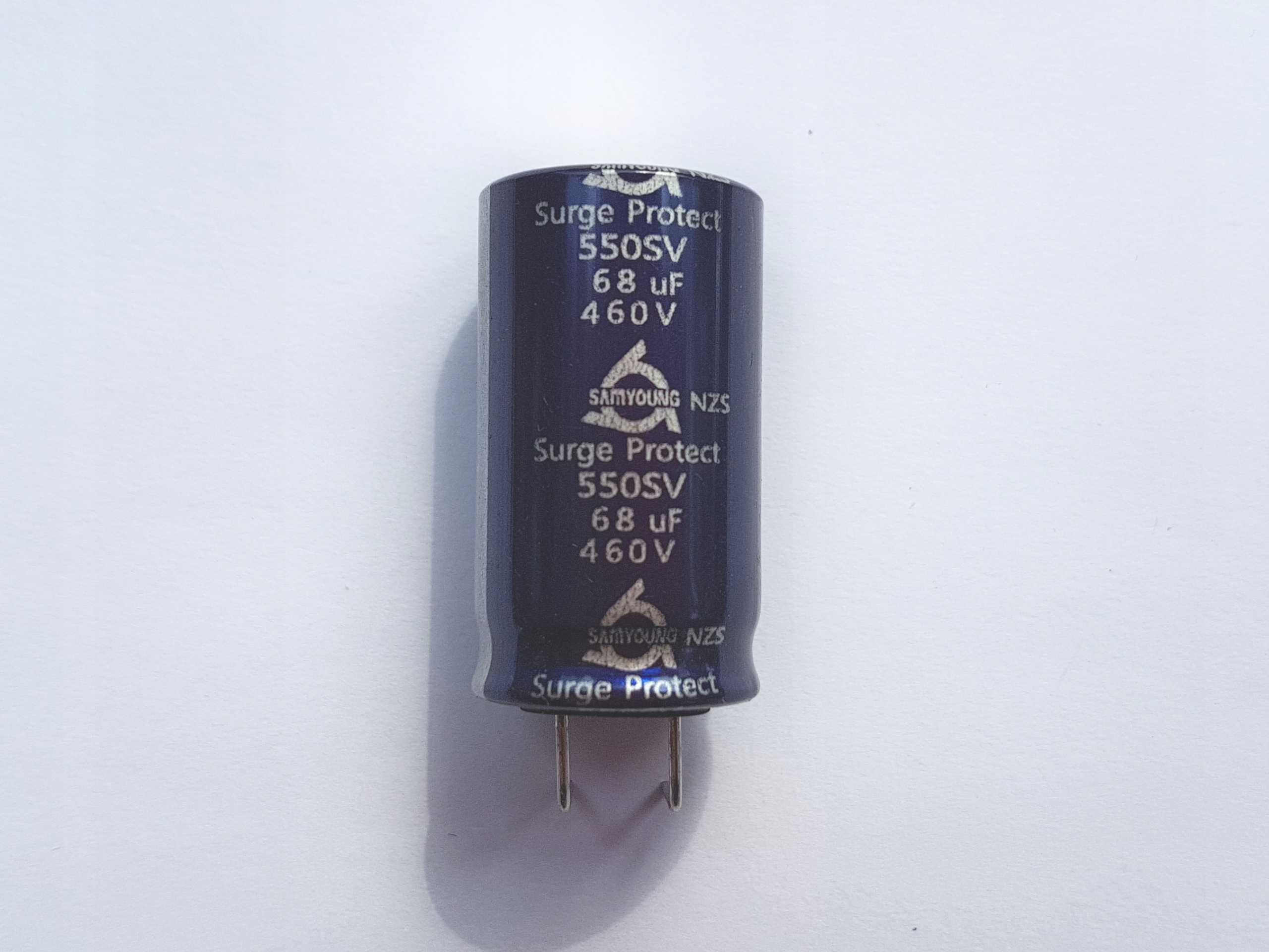 

68uF 460V Nzs 105st 18x31,5mm