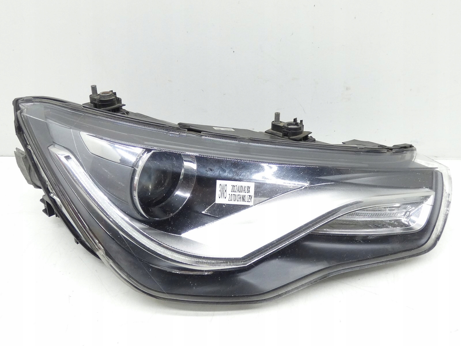 light REFLEKTOR right front right front XENON LED AUDI A1 8X 8X0941044