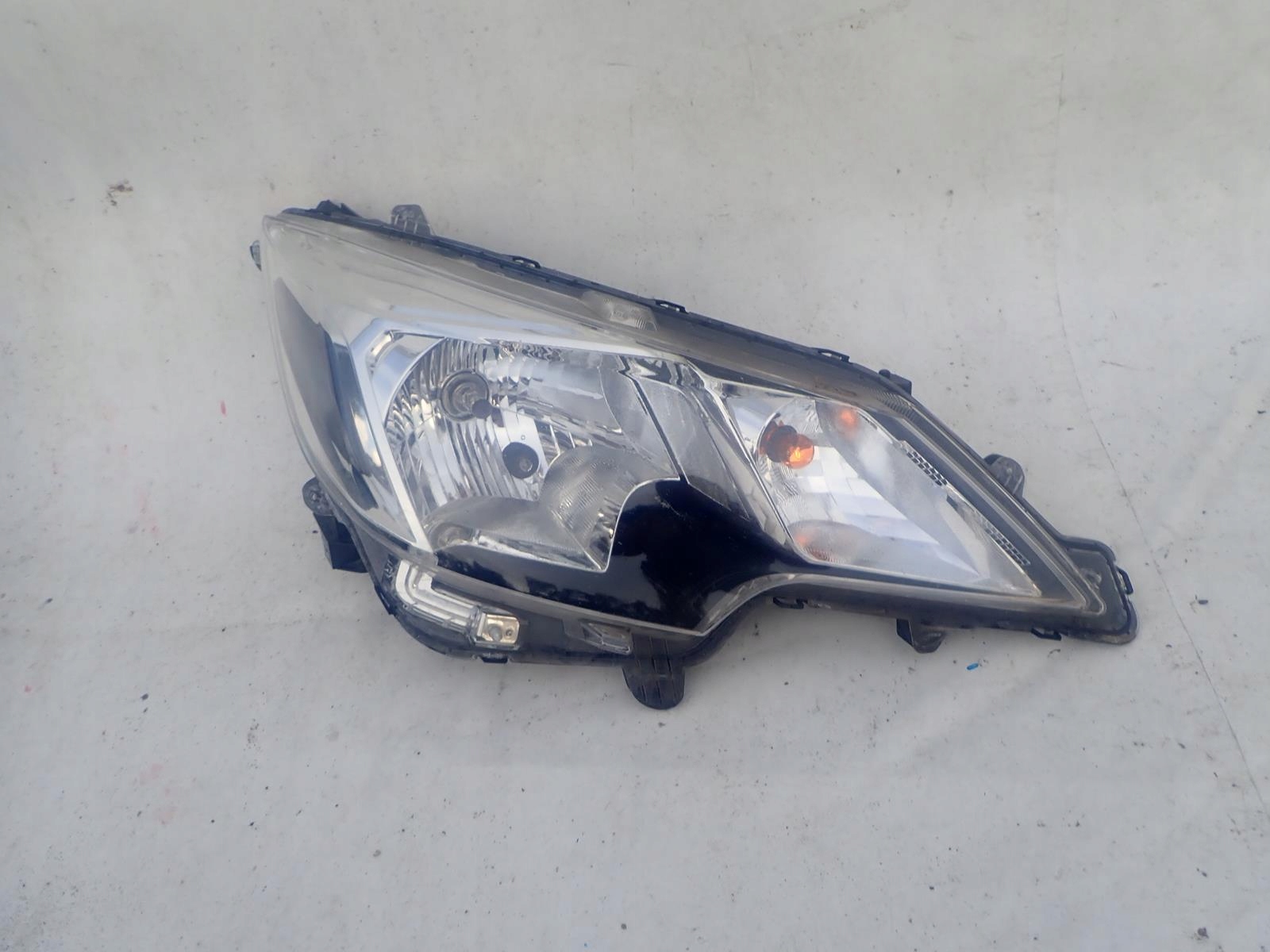 MITSUBISHI SPACE STAR LIFT 19- light front right