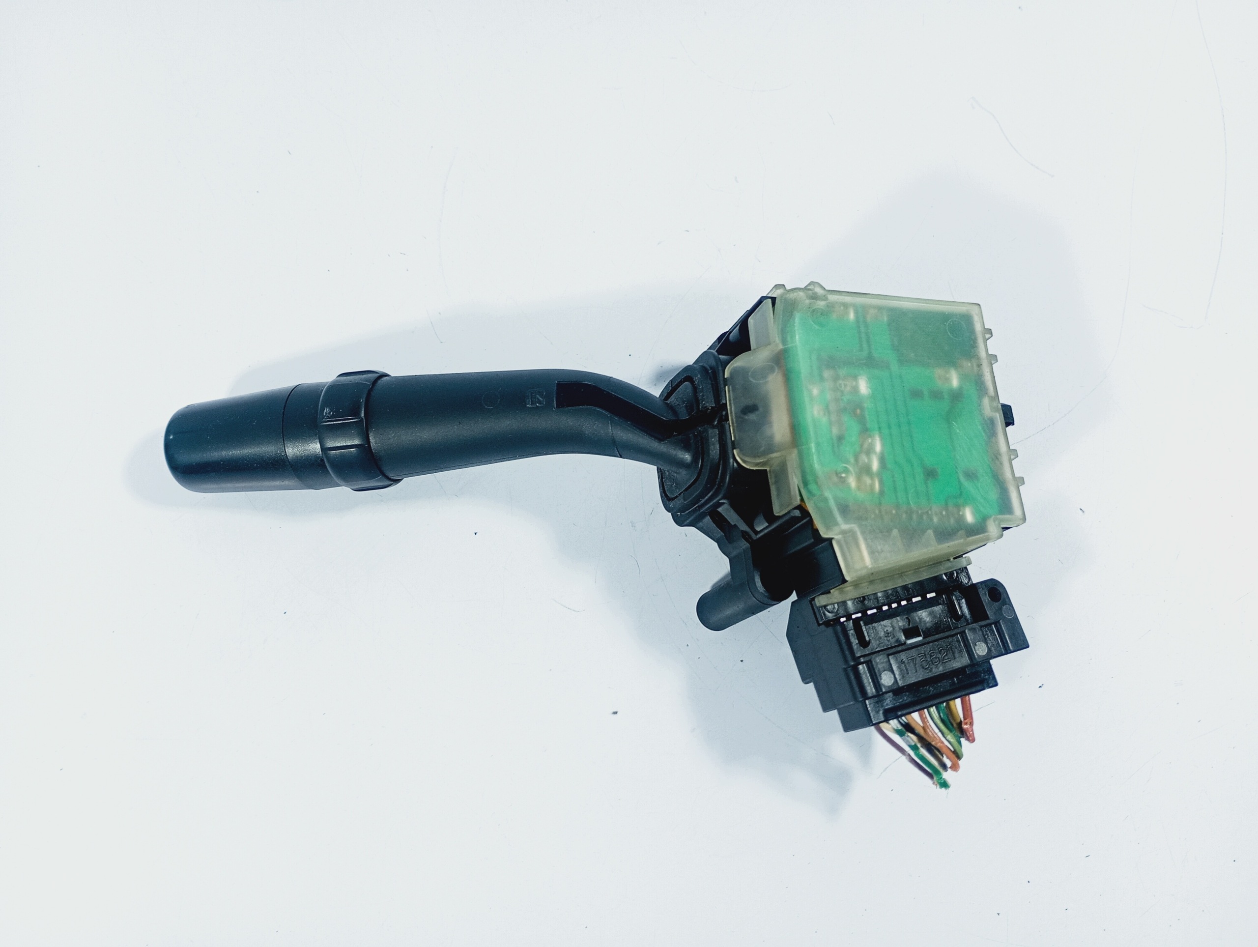 interrupteur commodo indicateurs de direction 173654LH Toyota Corolla Verso 2 II 04-09