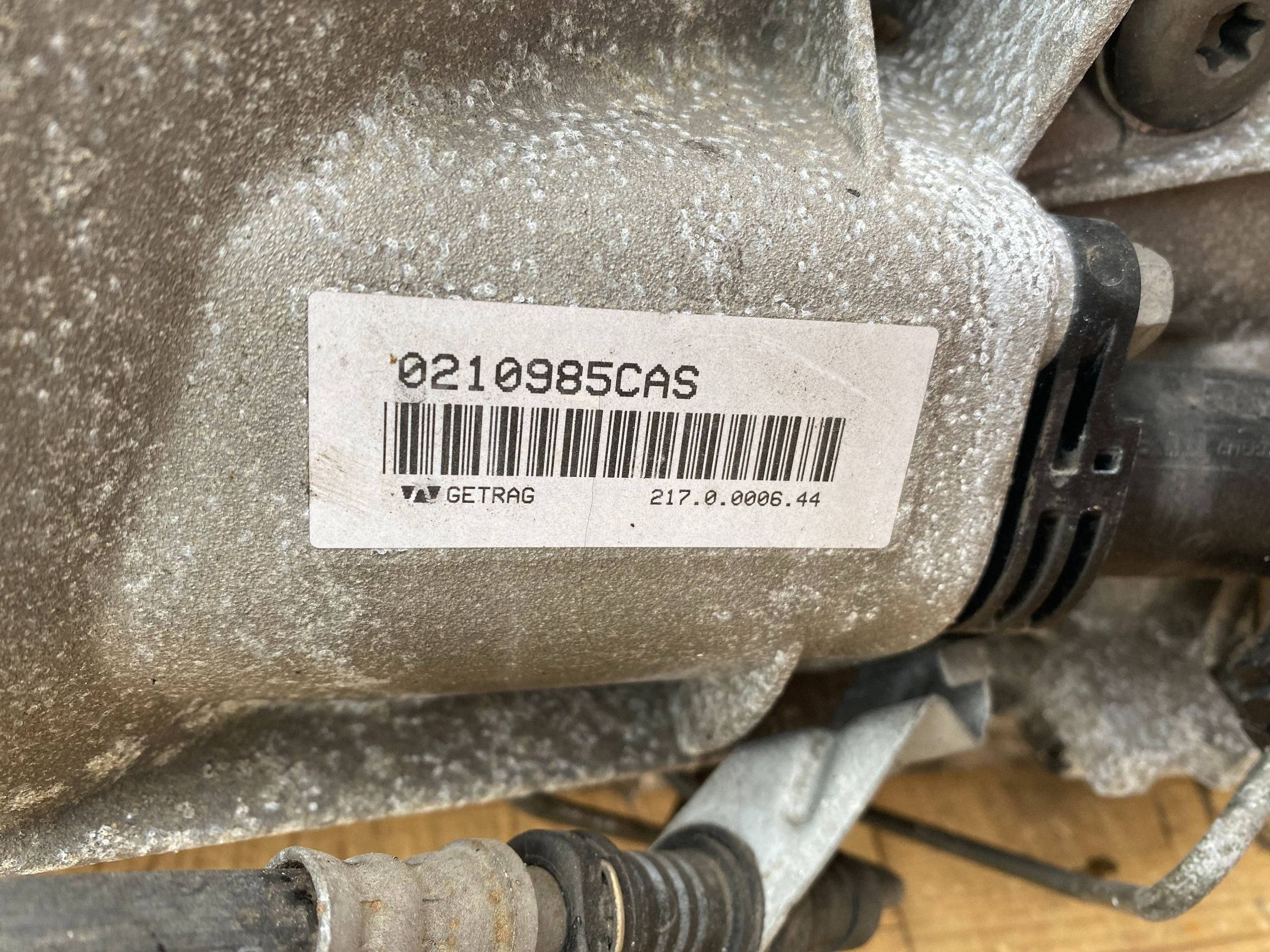BMW 3 E90 E91 2.0 16V N46 completa CAMBIO 0210985CAS