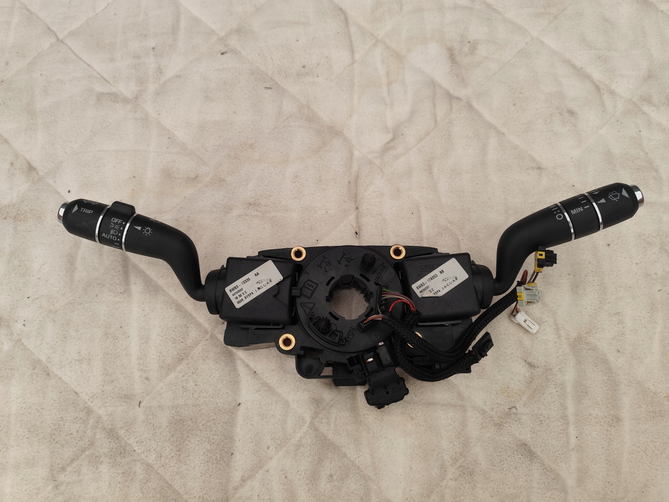 JAGUAR XJ steering wheel levers and controls ring control