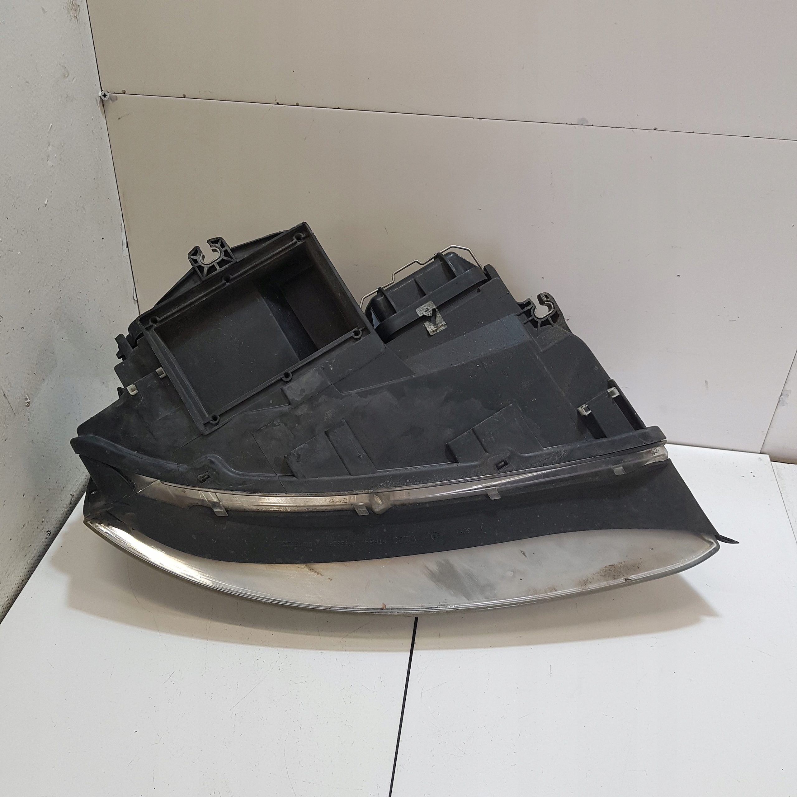 light left front AUDI A4 B6 8E0941003F 89305690