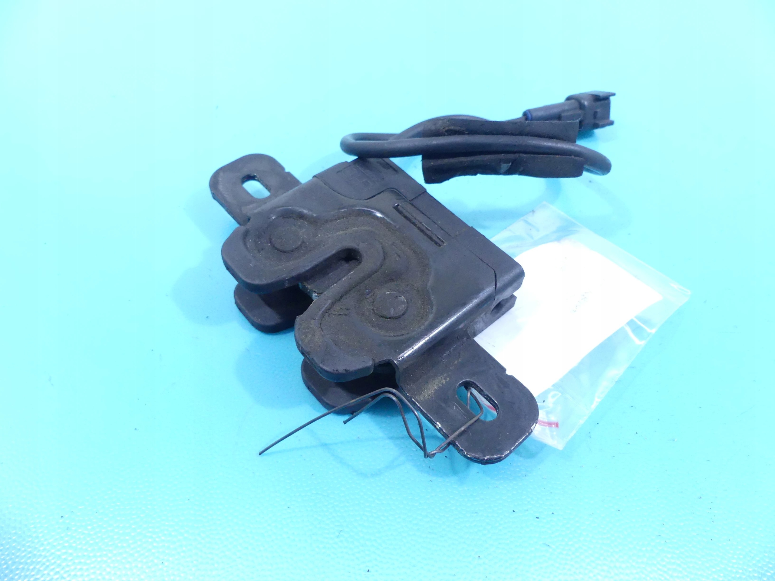 ЗАМОК КАПОТА 31298611 VOLVO XC60 И 08-13