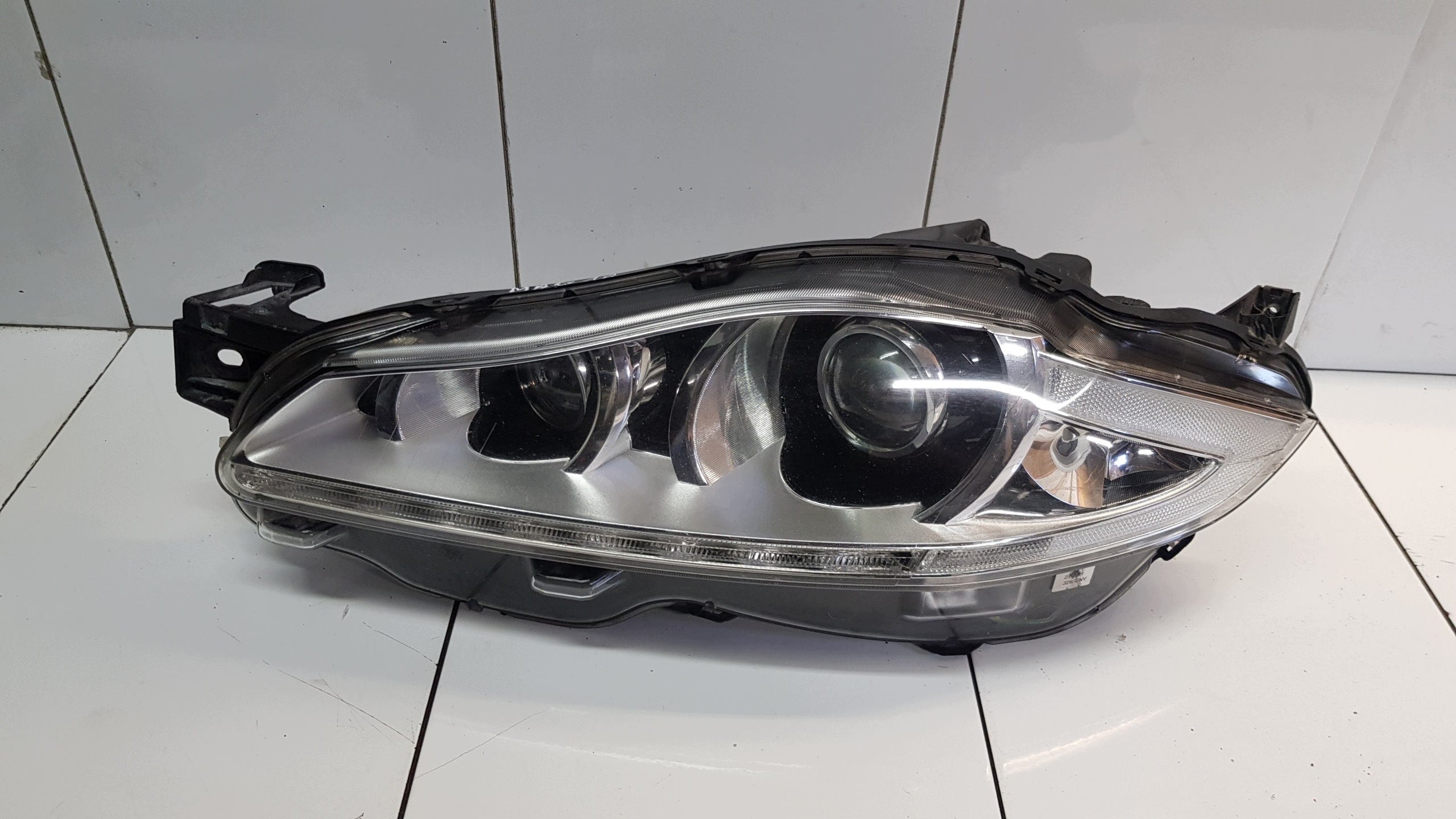 JAGUAR XJ X351 light left left front front UK ANGLIA 89903160