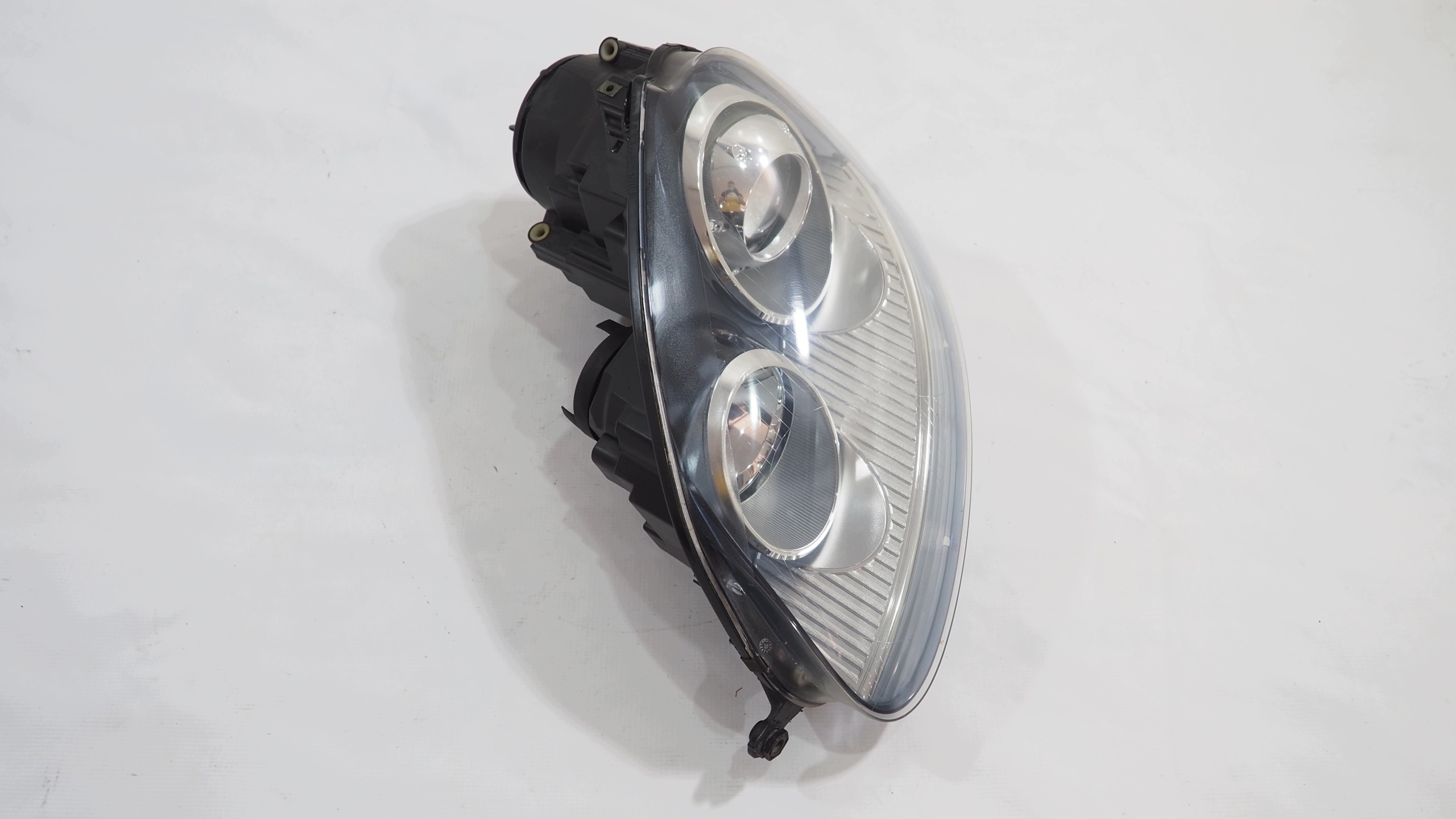 VW Golf V Jetta light Xenon left front 1K6941031