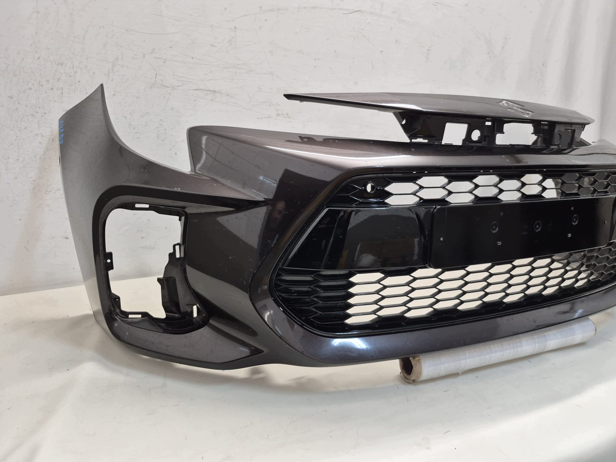 SUZUKI SWACE 20- bumper front front grid PDC 52119-02N00