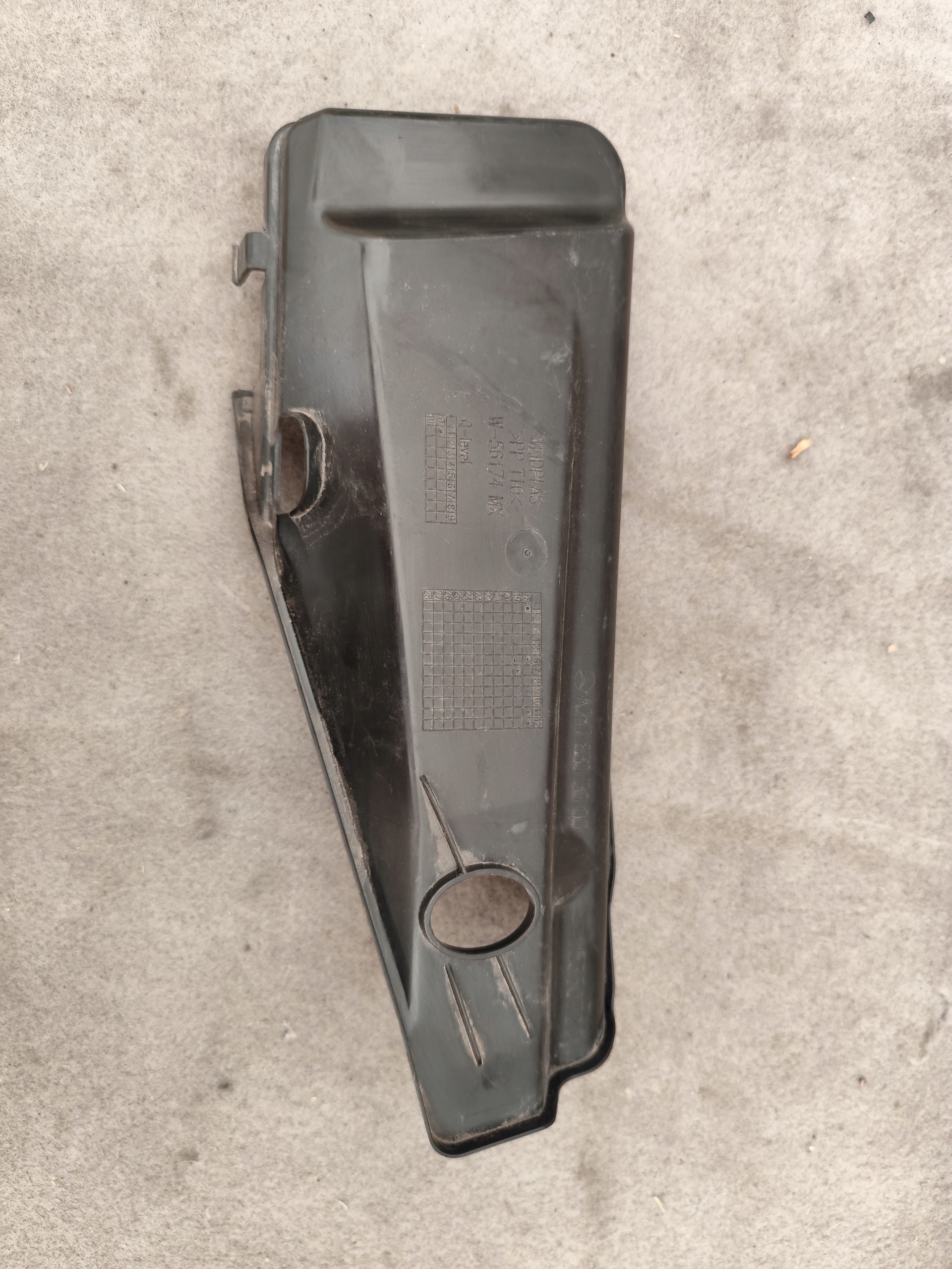 MERCEDES GLB 247 drain air
