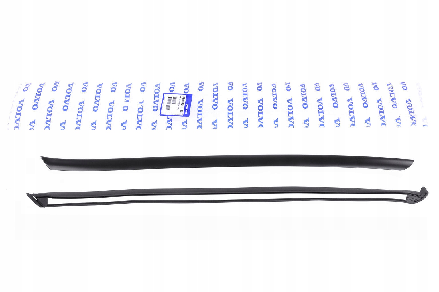 LEWA PIONOWA LISTWA SZYBY CZOŁOWEJ OE VOLVO XC60