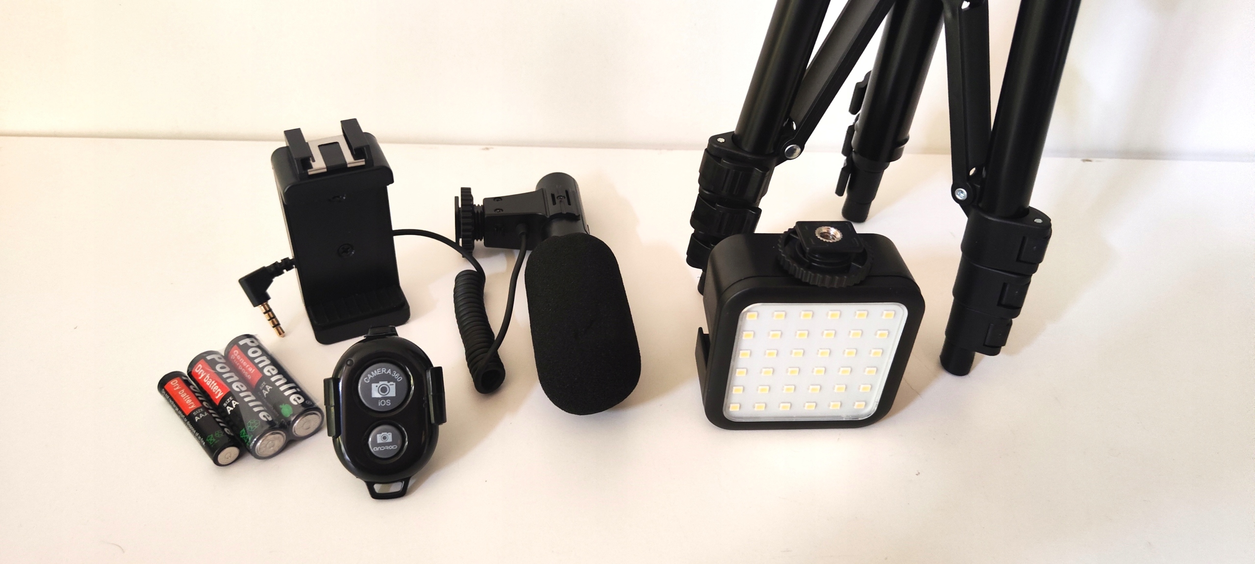 FOREVER ZESTAW DLA VLOGGERA Z REGULOWANYM STATYWEM Kod producenta forever