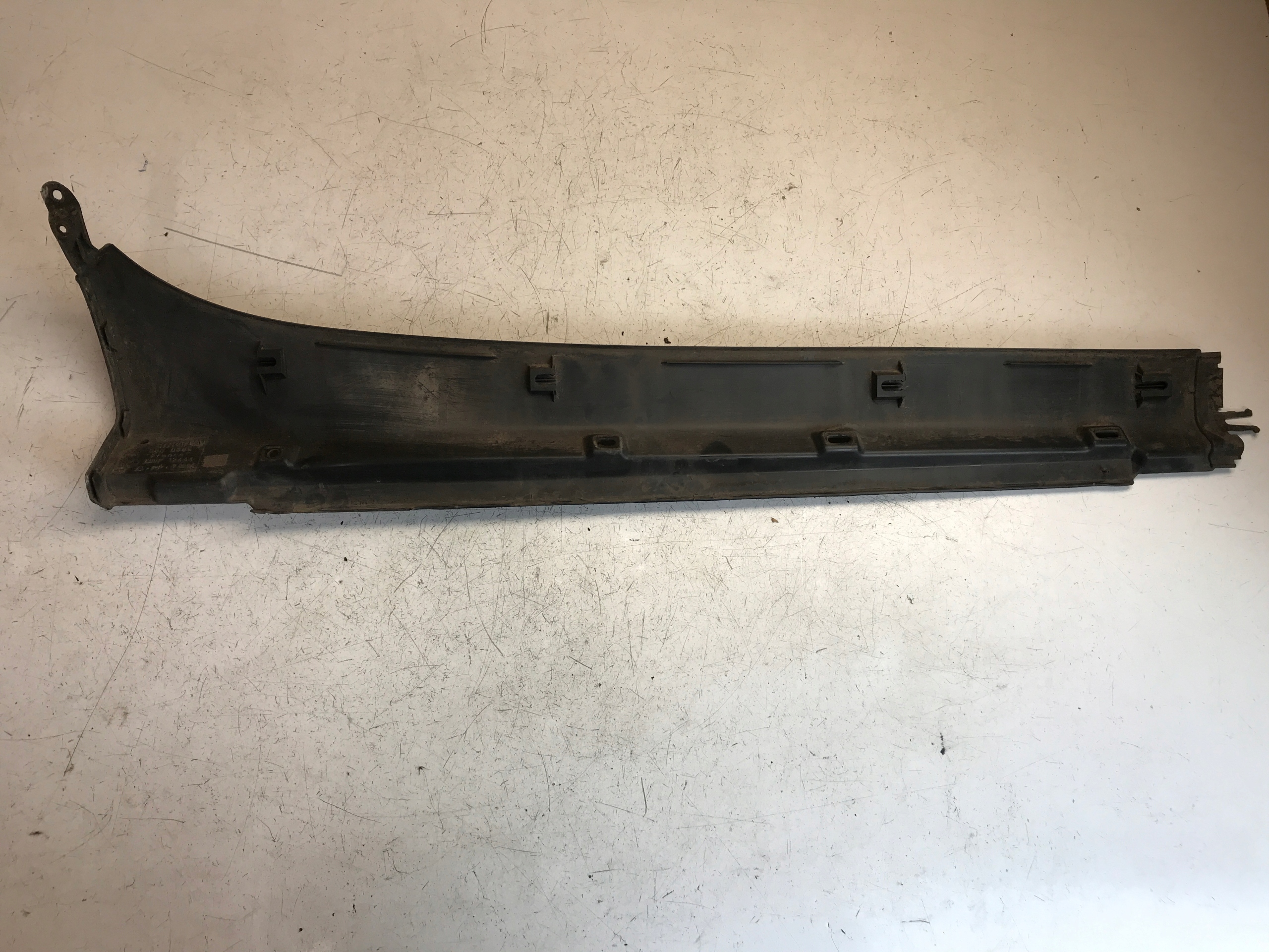 lišta kryt PRAHU levá SMART FORTWO a 0000885