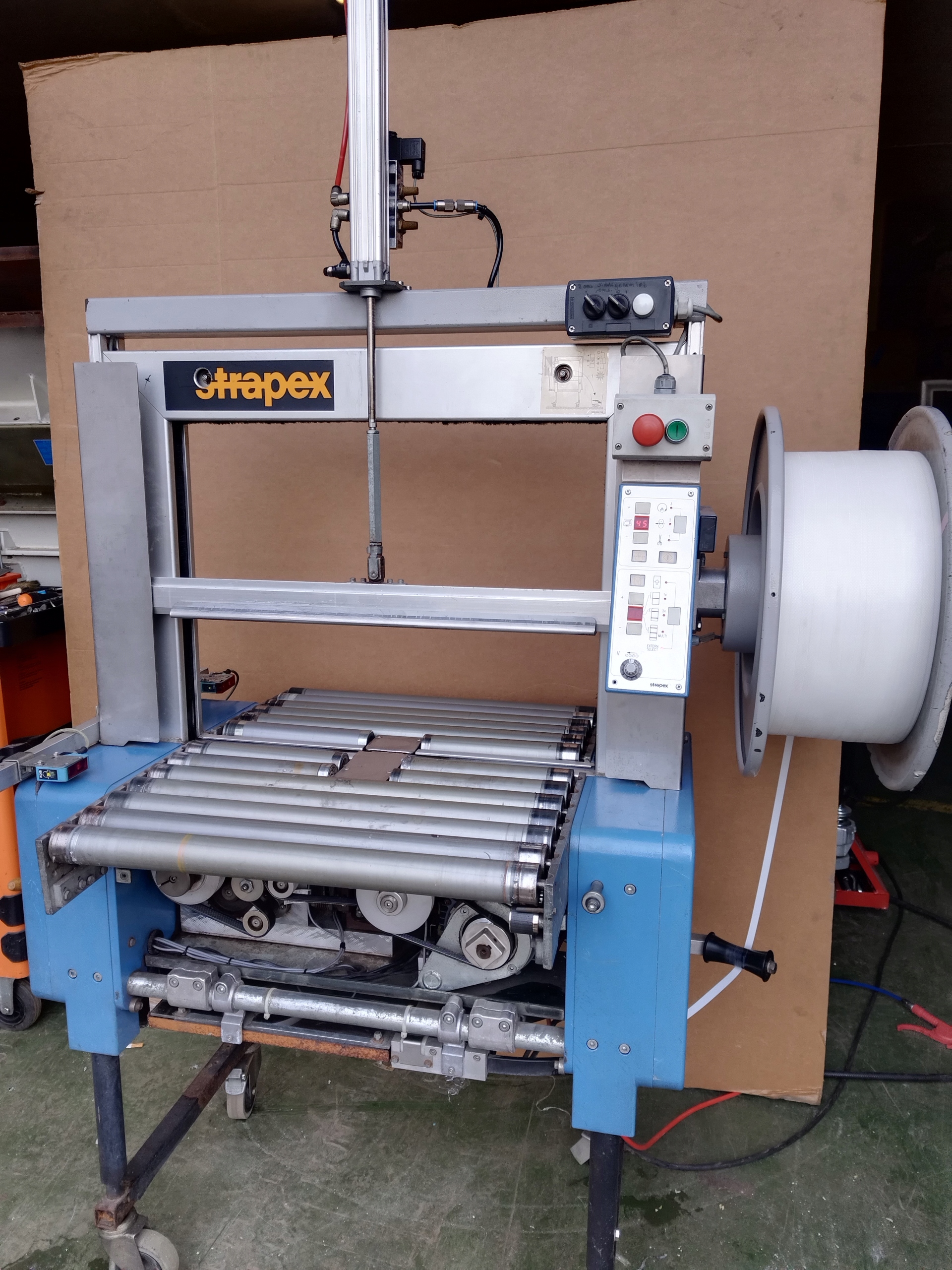 Automatyczna wiązarka paskarka taśmą pp Strapex ST 65cm x 50cm z dociskiem