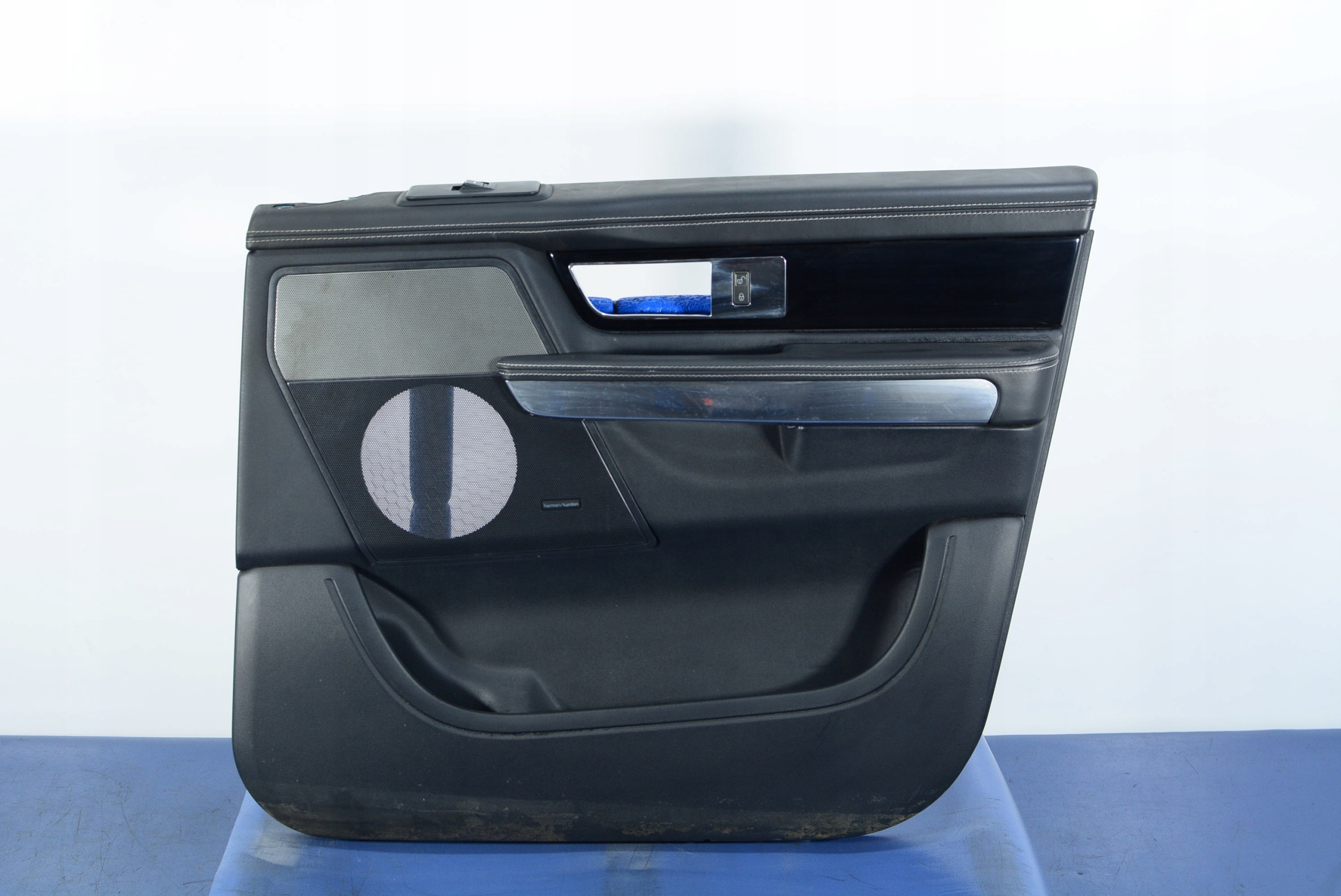 RANGE ROVER SPORT И FL ОБИВКА ПЕРЕДНЕЙ ПРАВОЙ ДВЕРИ