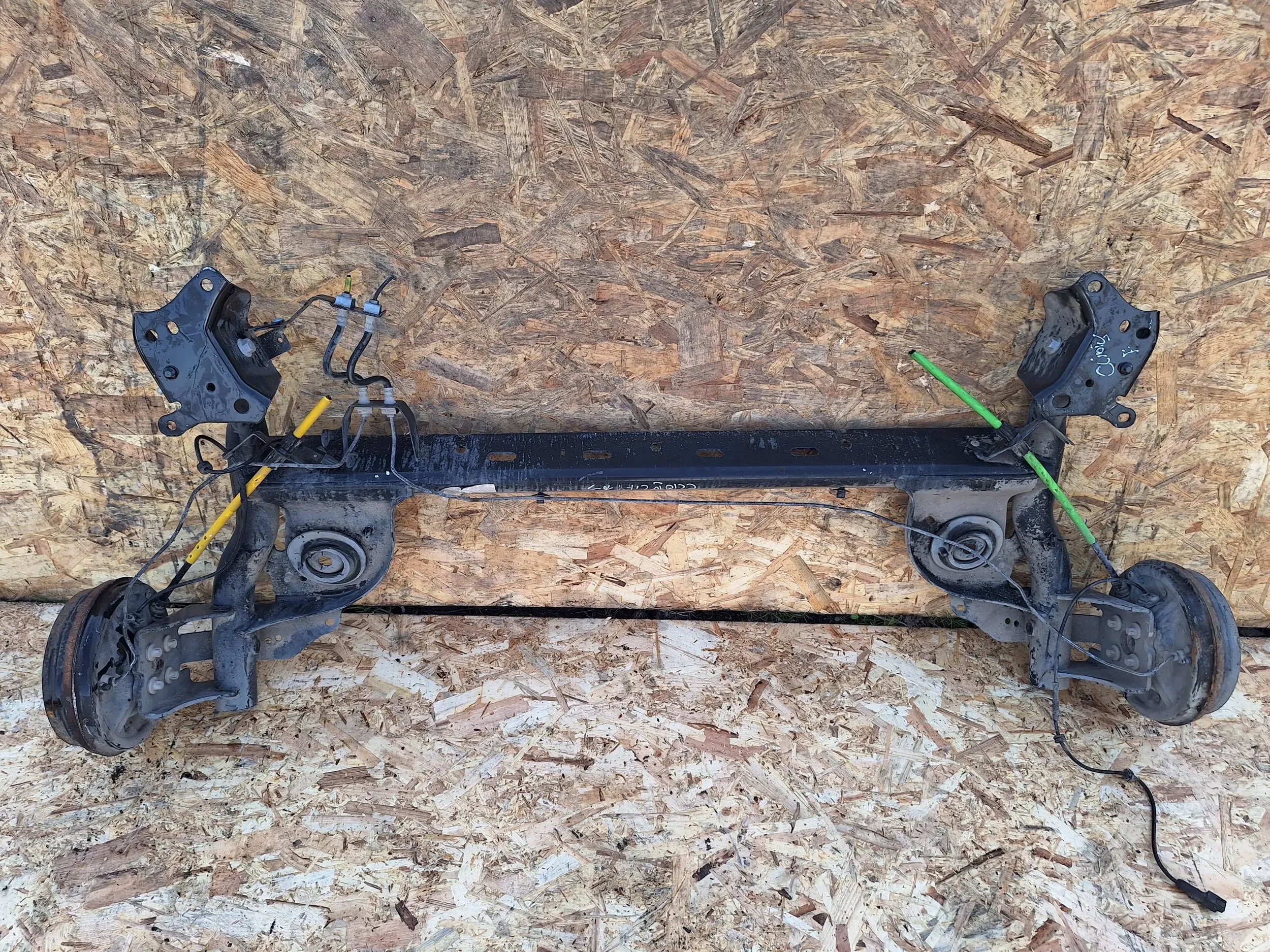 axis rear part Renault Clio IV H-B 12