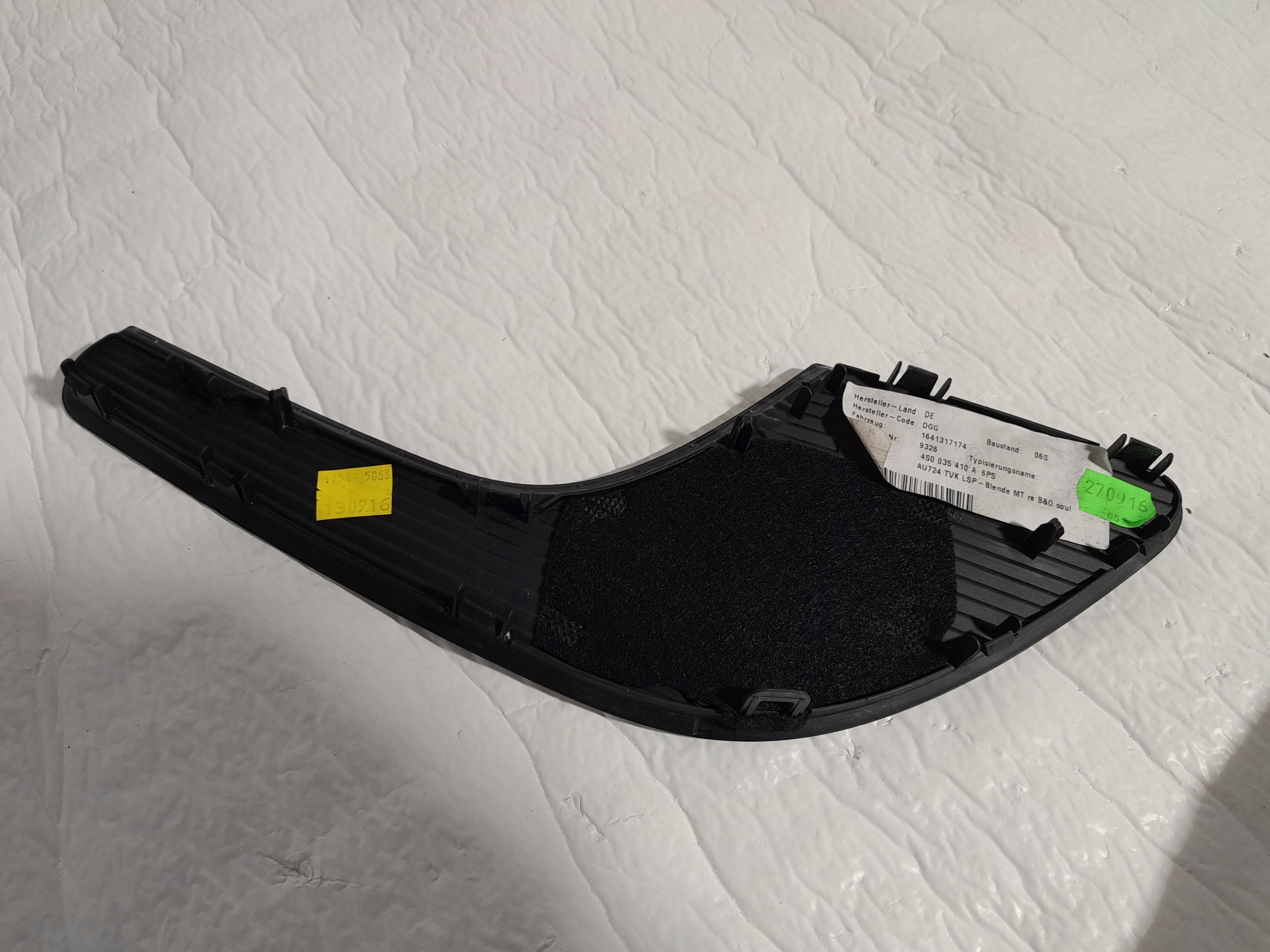 AUDI R8 4S krytka repráku spolujezdce 4S0035410A