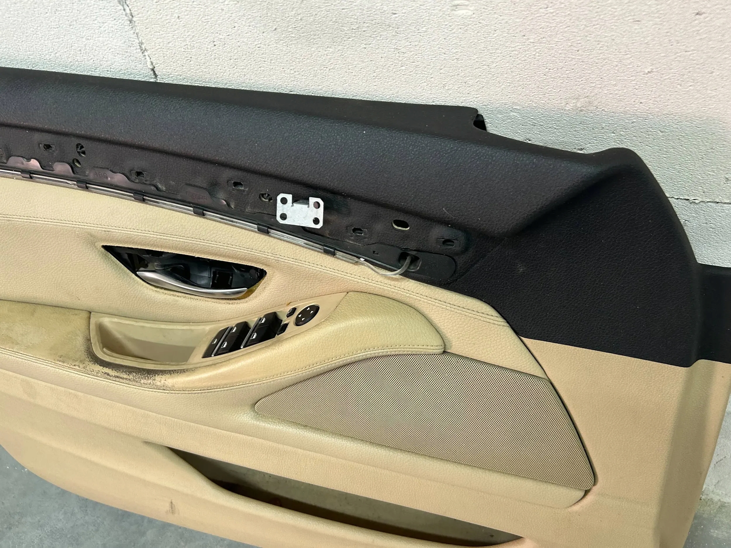 side door driver´s BMW 5 F11 2013 beige leather