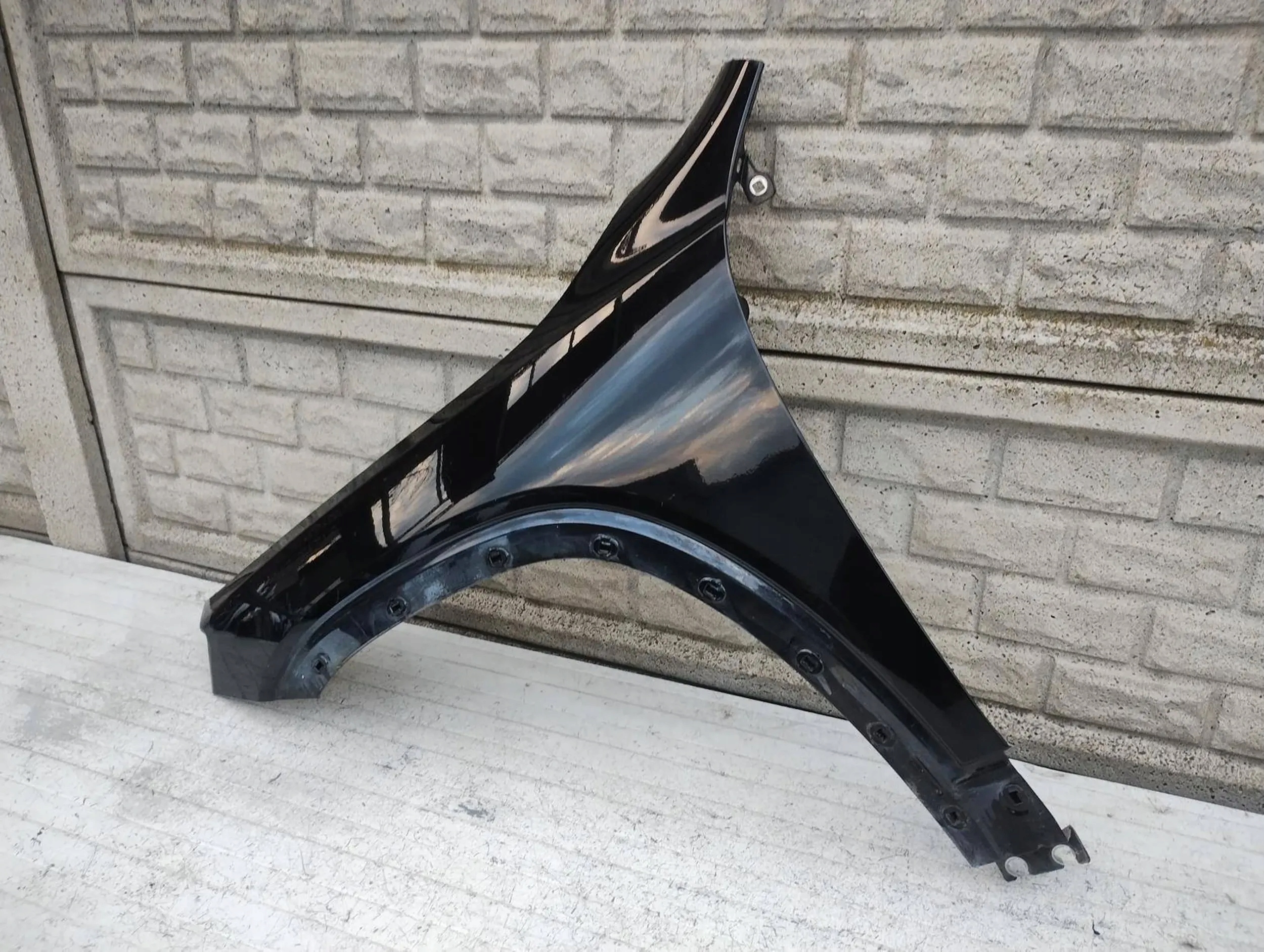 BŁOTNIK PRZEDNI LEWY MERCEDES GLB X247 ORYGINAŁ Typ samochodu Samochody osobowe