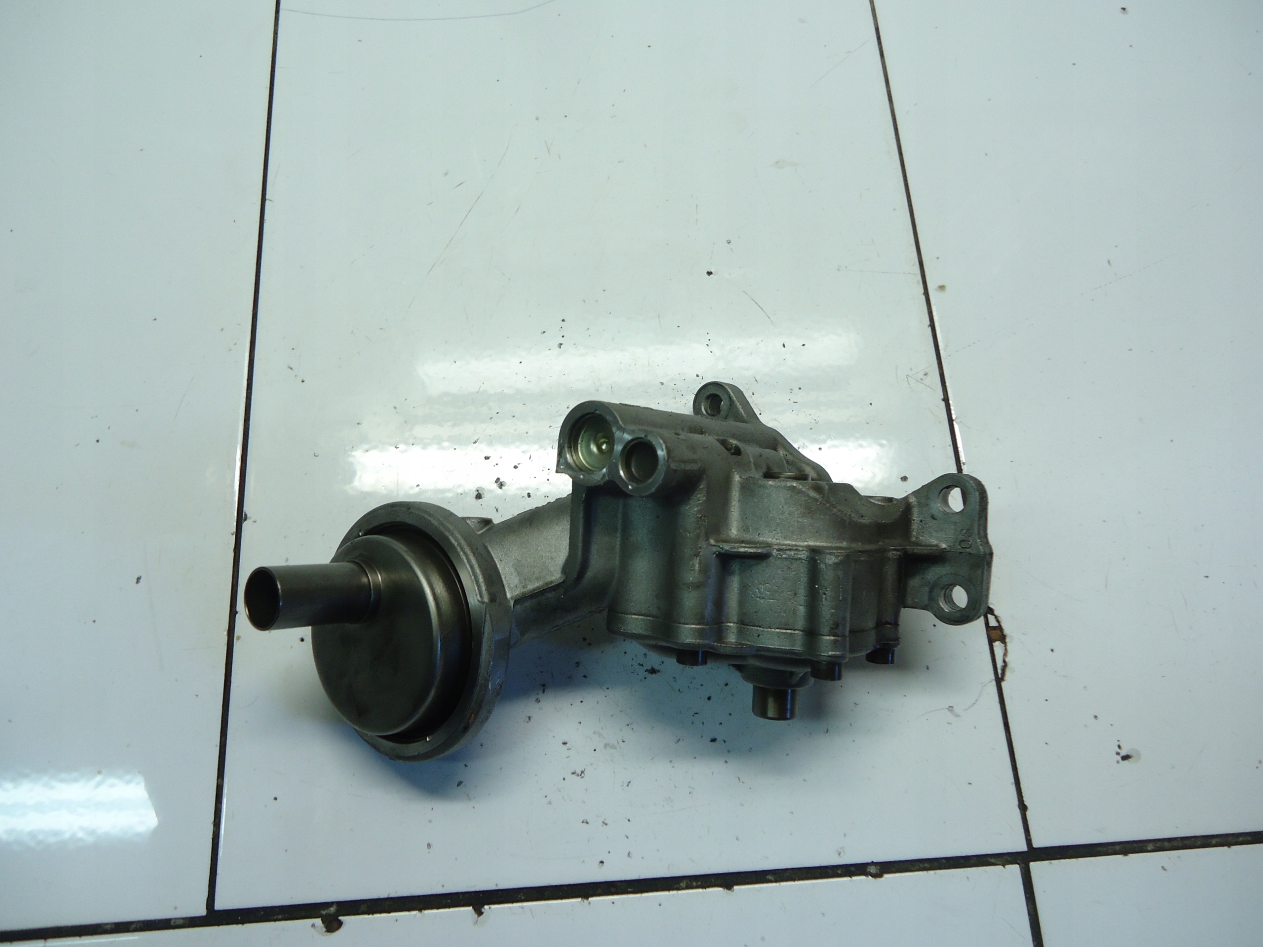 VW AUDI A4 B8 A5 8T 2.7 TDI V6 CAM Ölpumpe 059115105AG