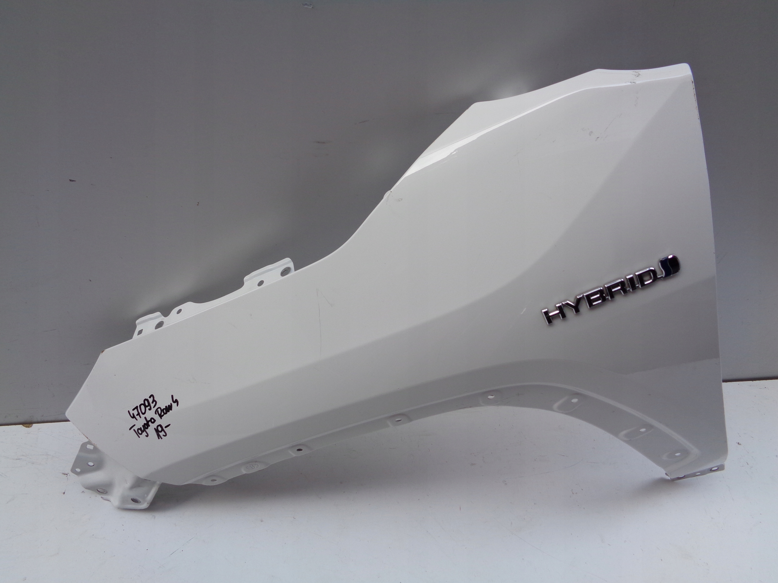 fender left front TOYOTA RAV 4 V 19- NR 47093