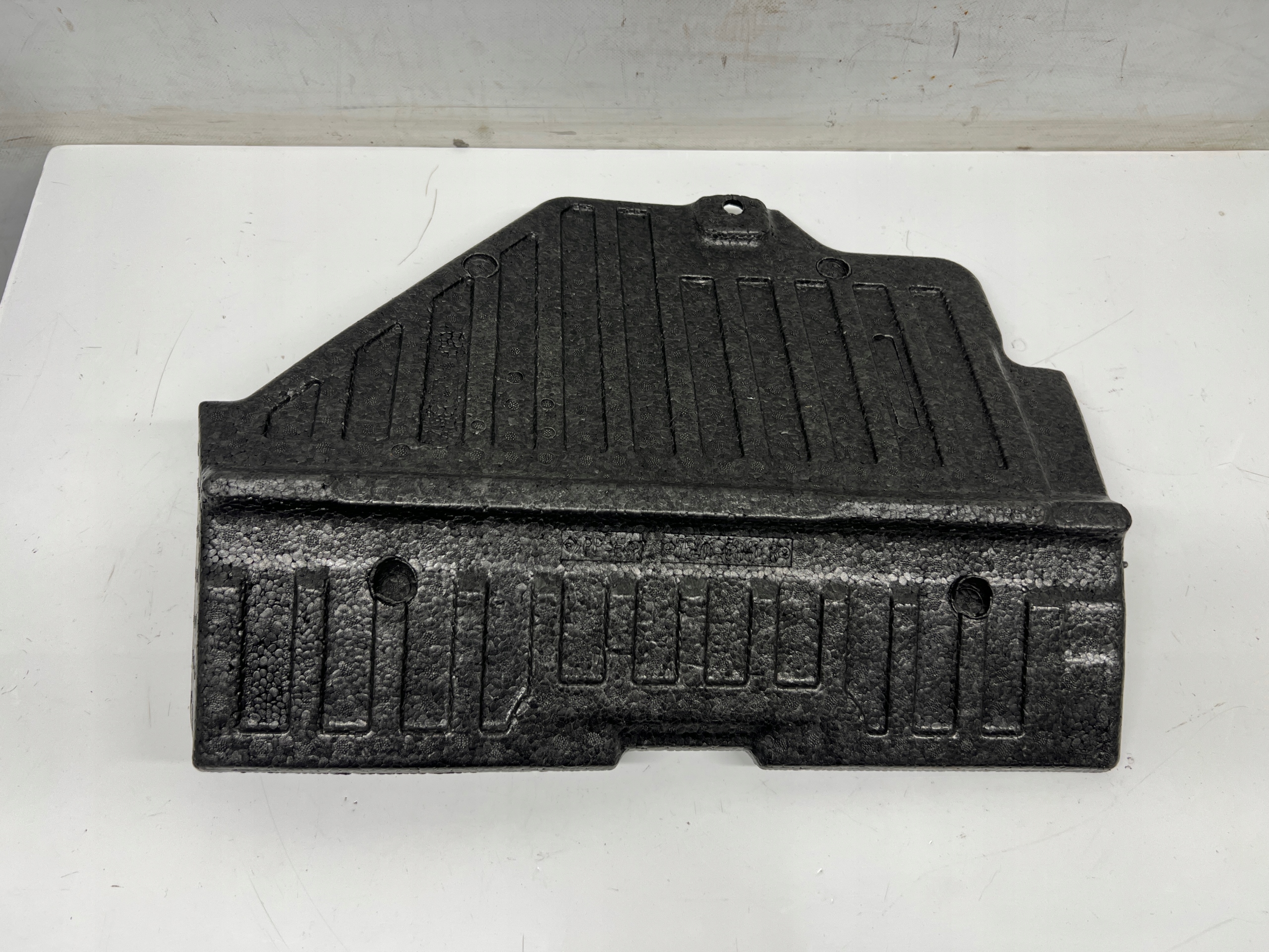 Suzuki SX4 S-Cross Polystyren des Bodens rechts 75411-61M1