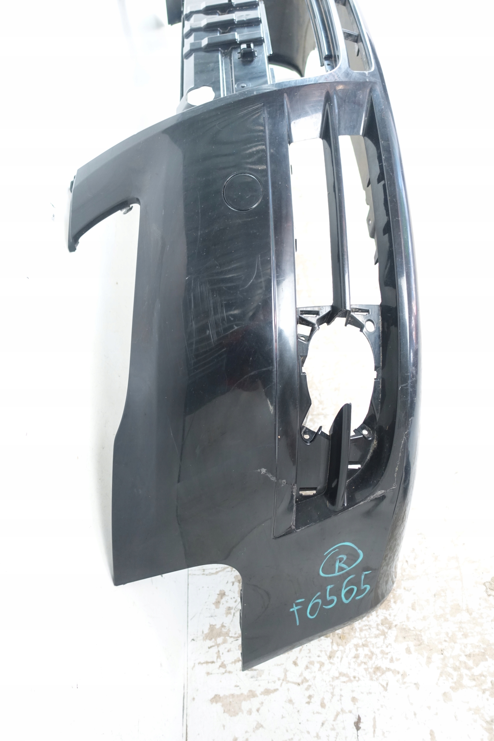 AUDI A4 B7 8E 2005- bumper front front 8E0807437AG