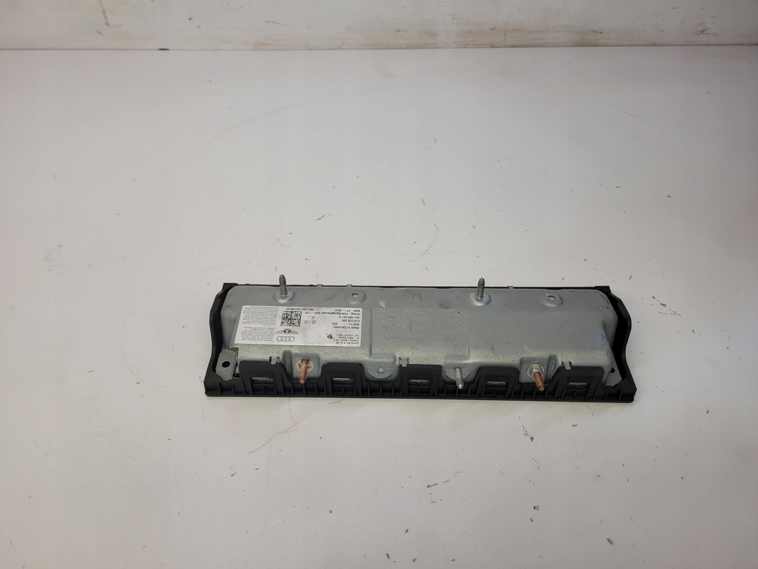 knee airbag driver´s AUDI A8 D4 4H1880841A original !!!