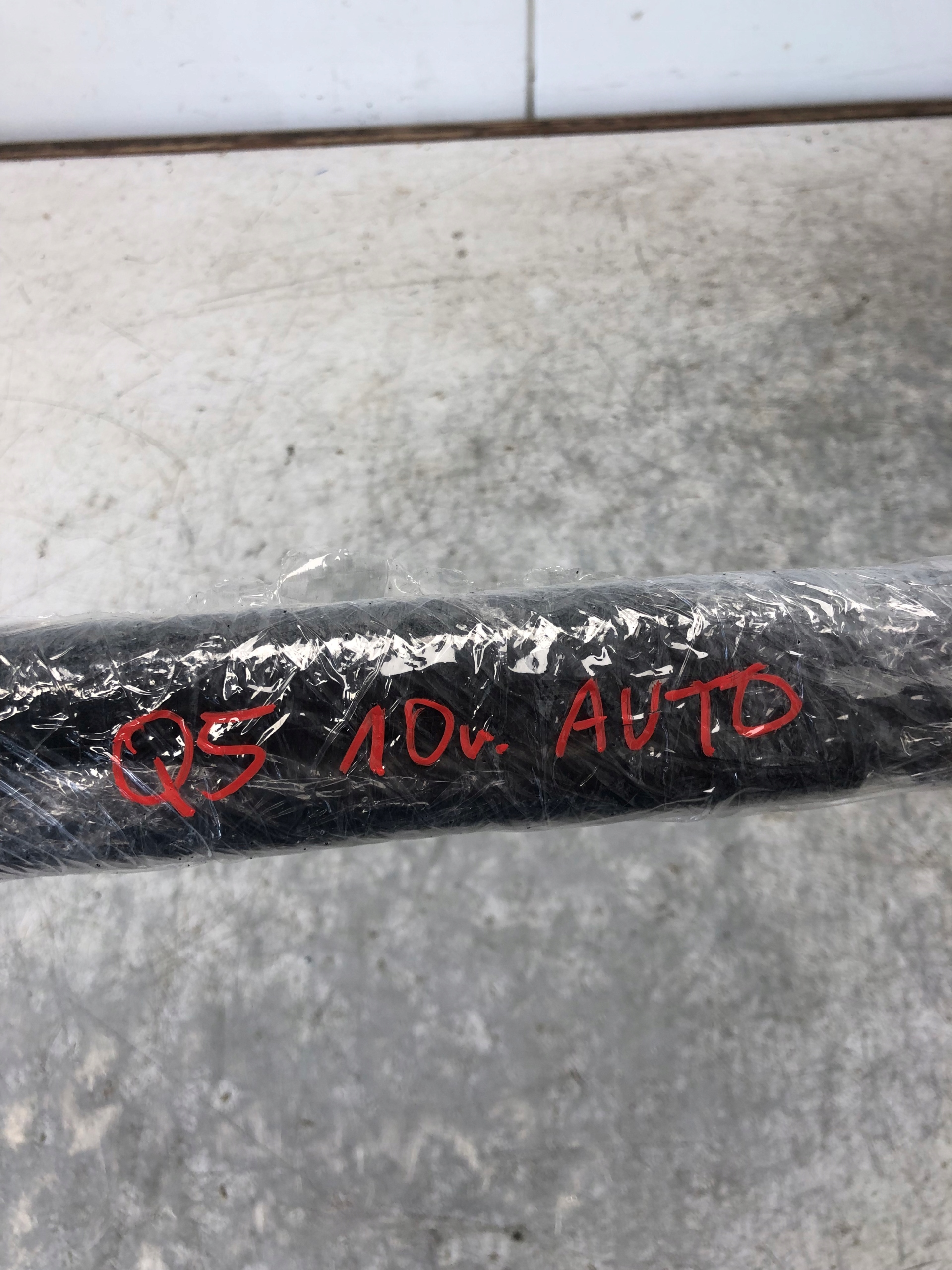 damper bonnet AUTOMATYCZNEJ AUDI Q5 8R0827552A