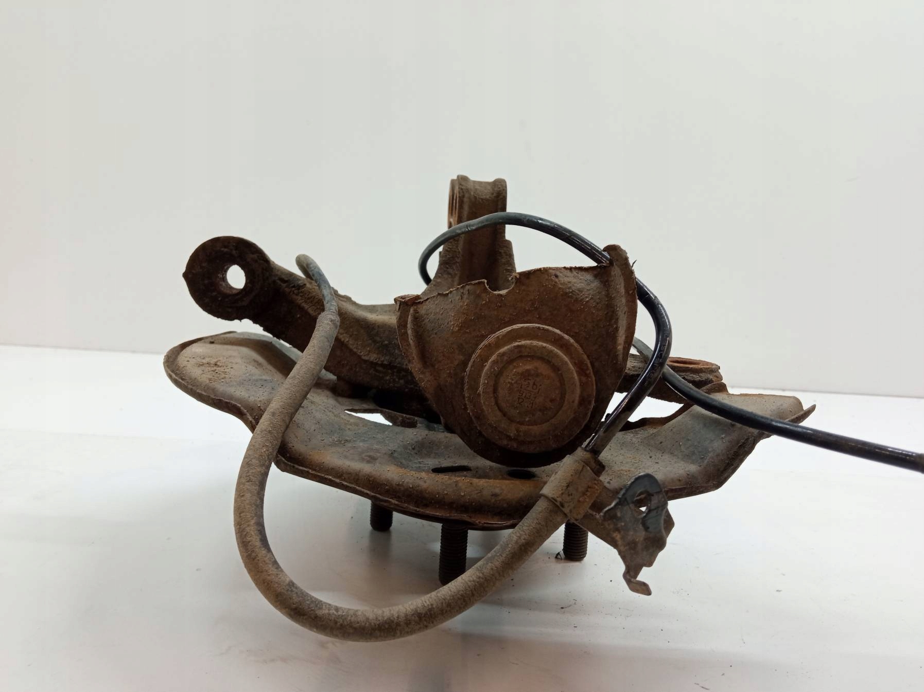 swing left front 1.33 B 99 KM Toyota Yaris III (2011-2020)