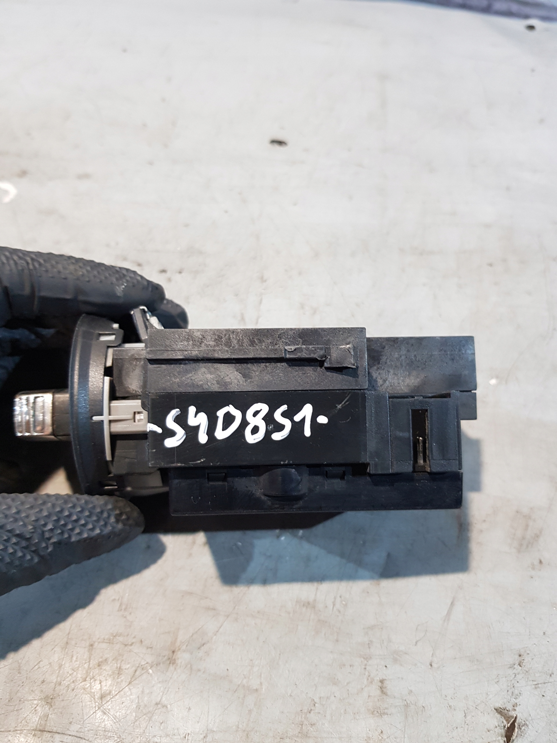 ignition key VW PASSAT B6 2.0 TDI