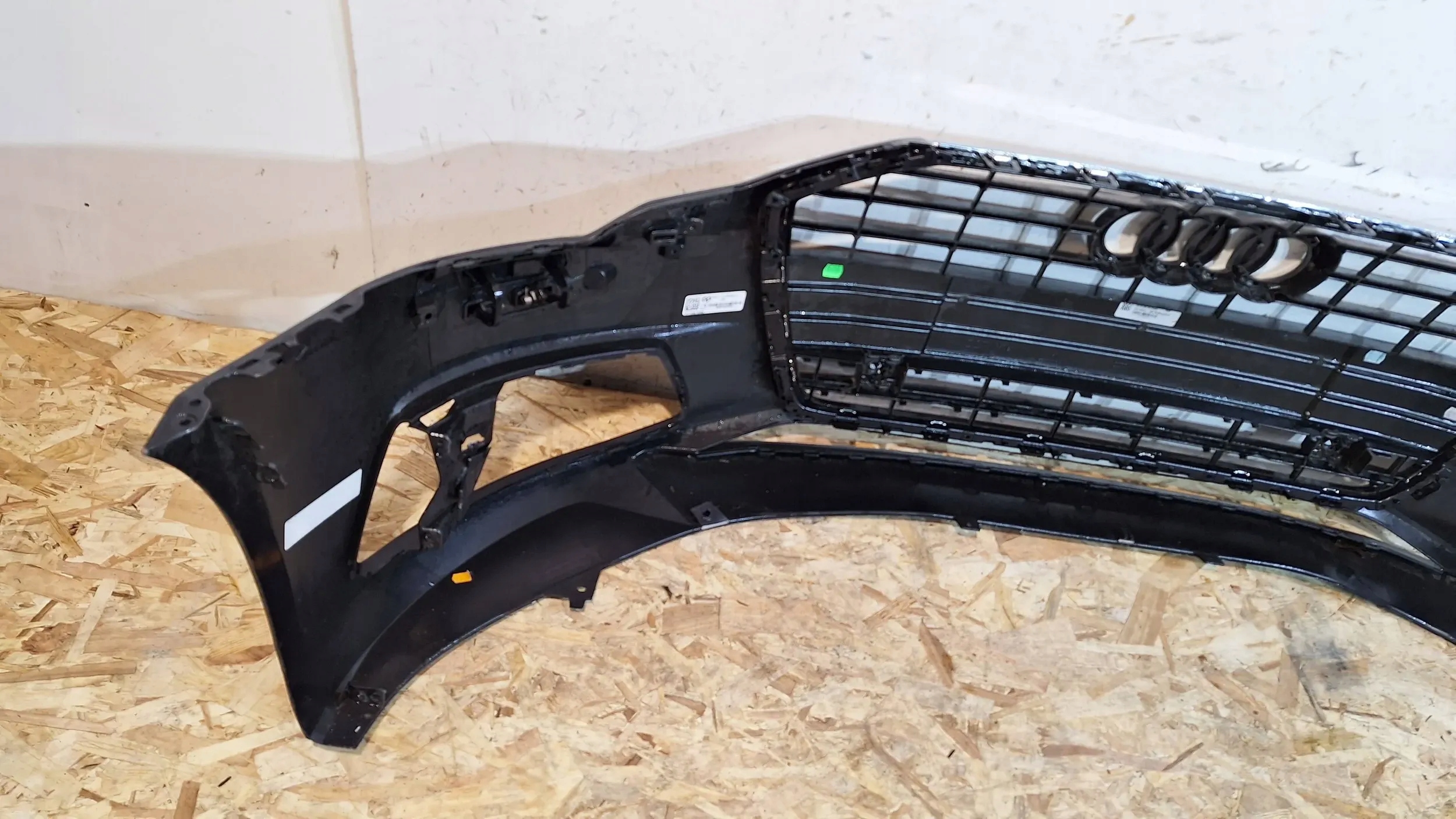 PARE CHOC AVANT 4K0807437 AUDI A6 C8 18