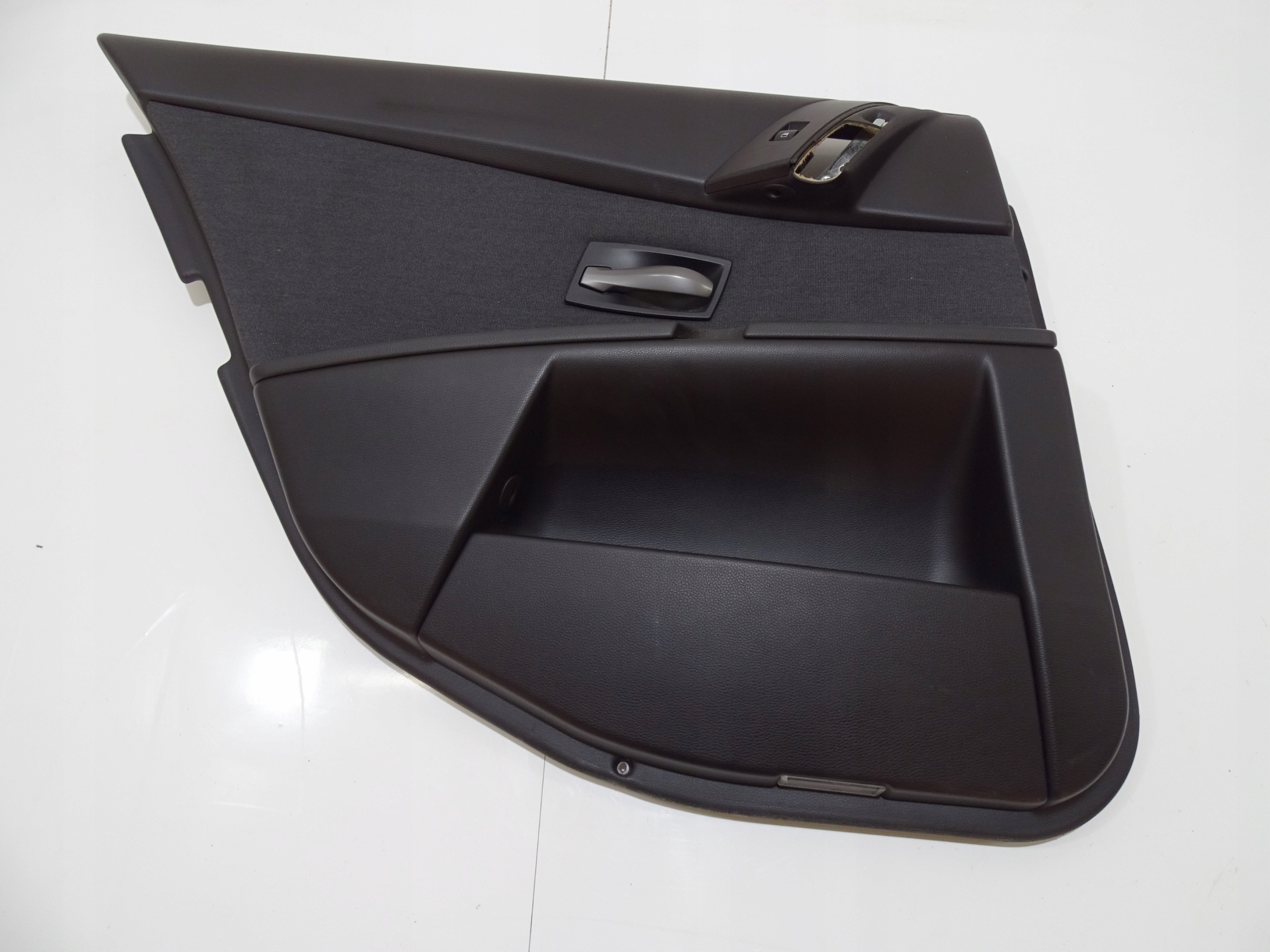 side door left rear part BMW E60 OE EUROPA LED (4642760)