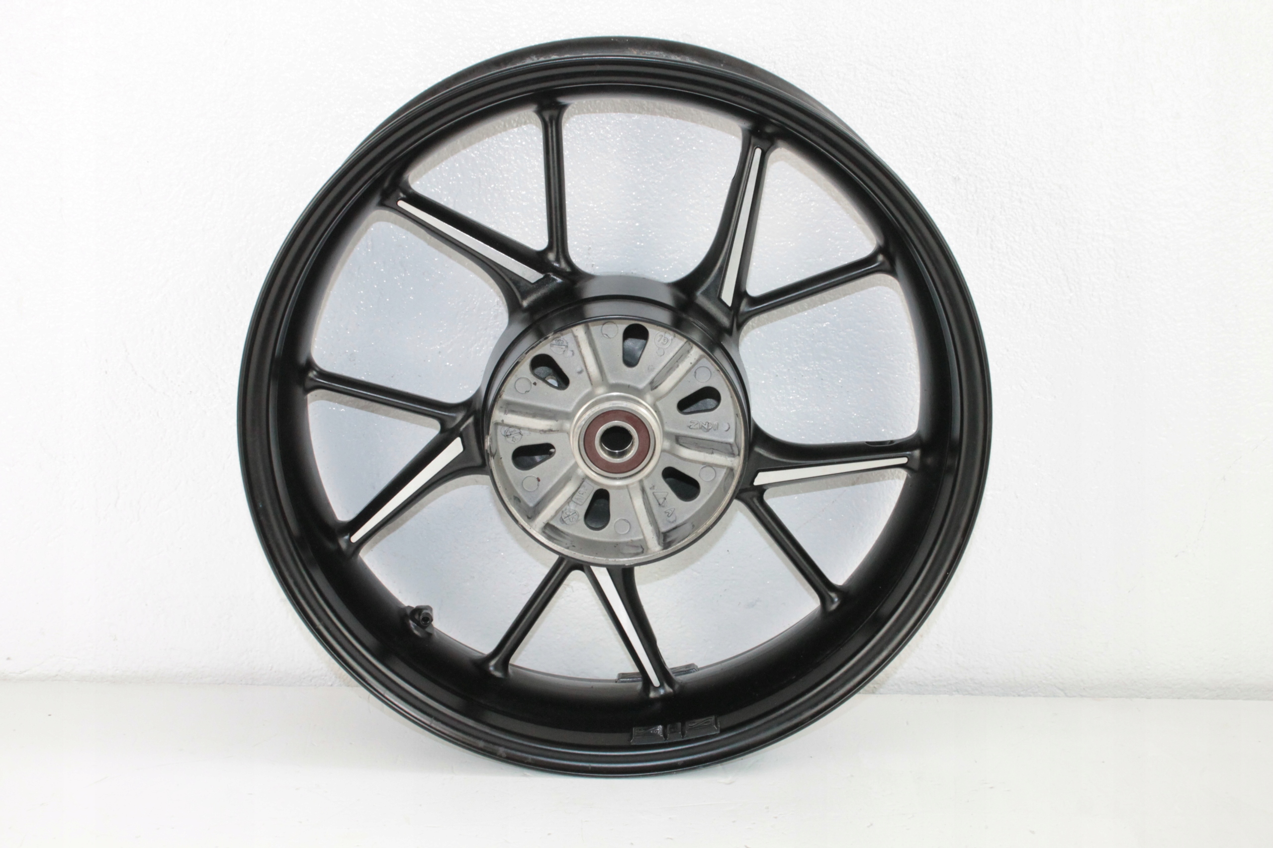 TRIUMPH STREET TWIN CUP 2020 ЗАДНЕЕ КОЛЕСО