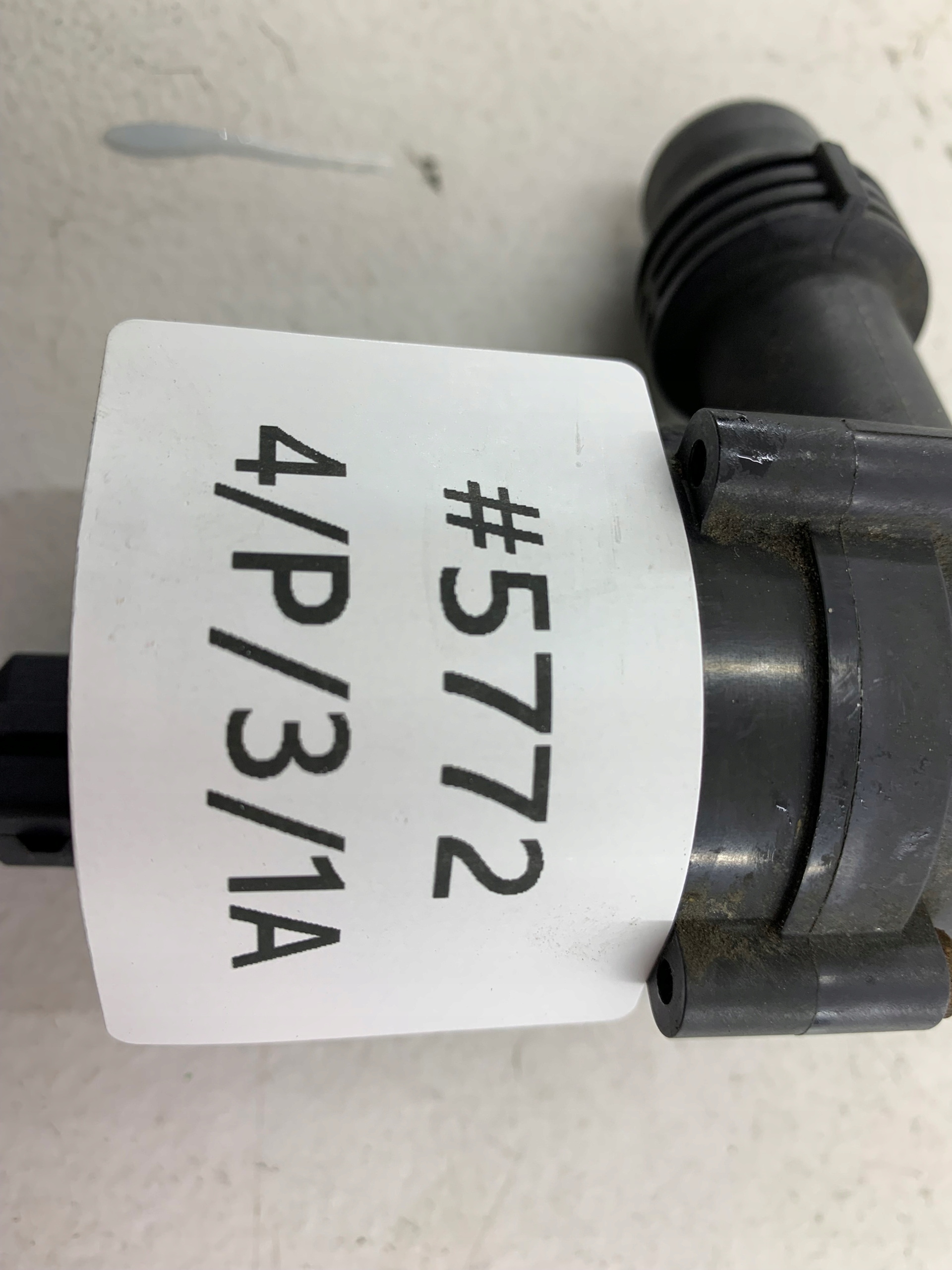 BMW E65 LIFT 3.0 D supplementary water pump 6922699