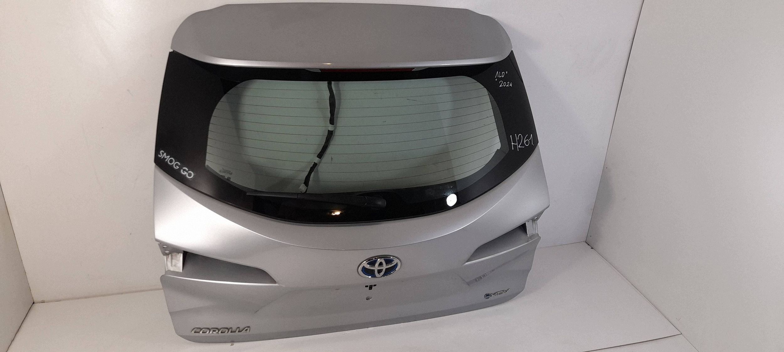 Toyota Corolla E21 Kombi 2024r trunk door boot 1L0 (H261)