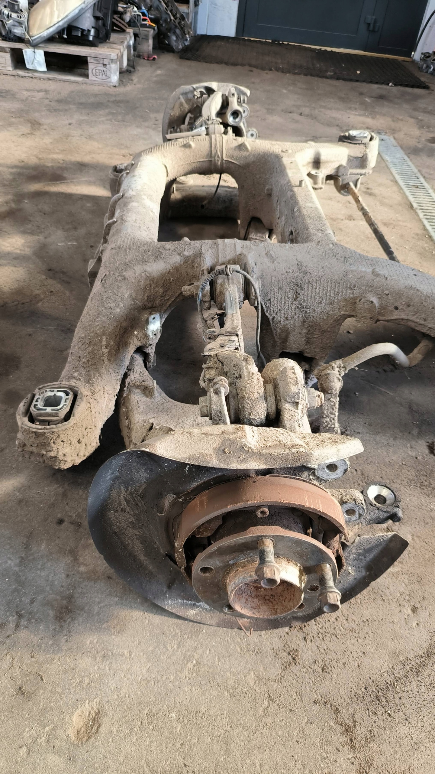 träger / Achsträger heck BMW F01 730D