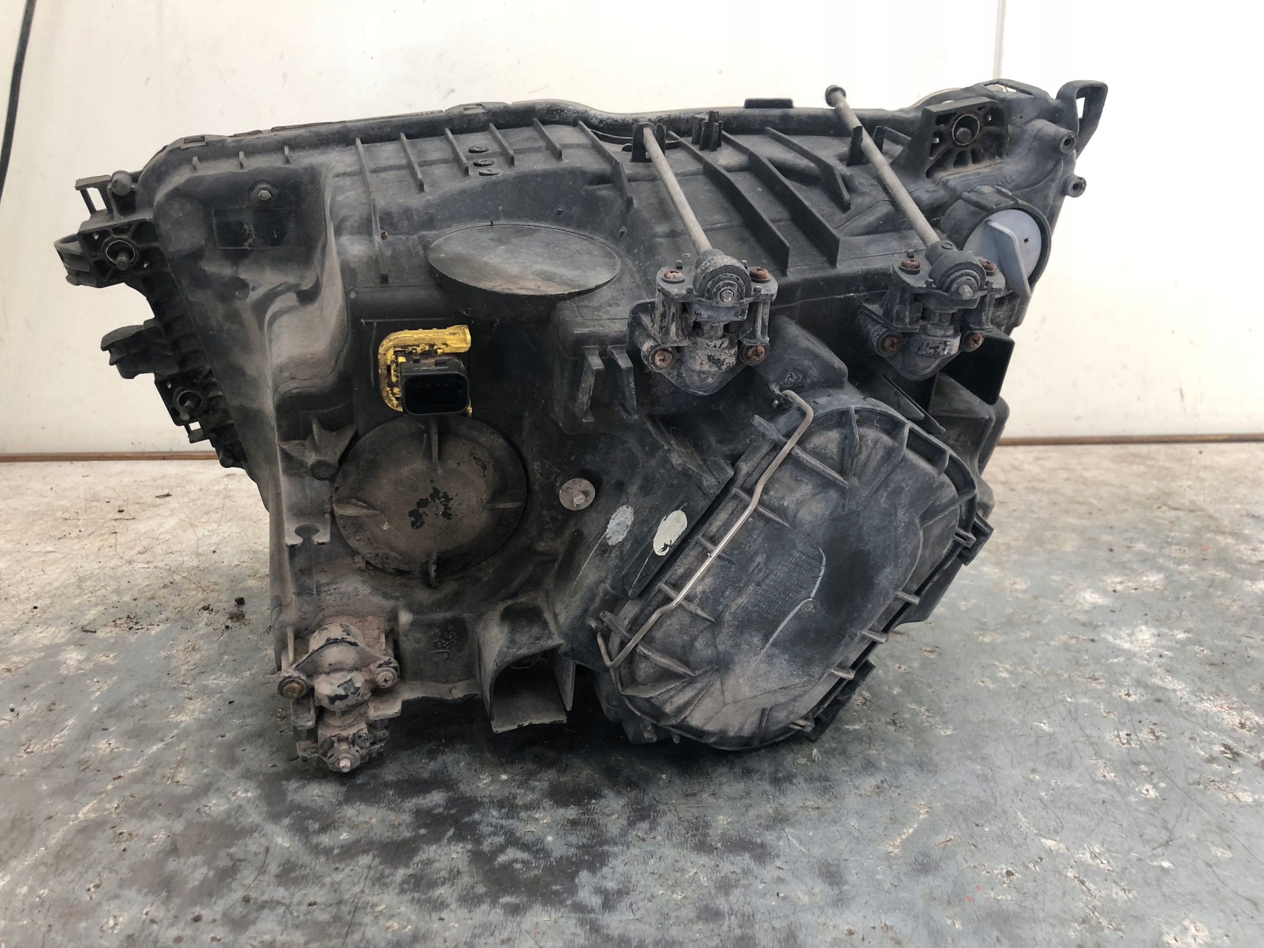 light right front MERCEDES ACTROS A9608201939