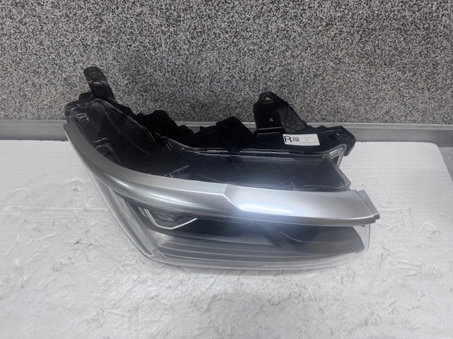 light right VW Amarok II Full Led 2023